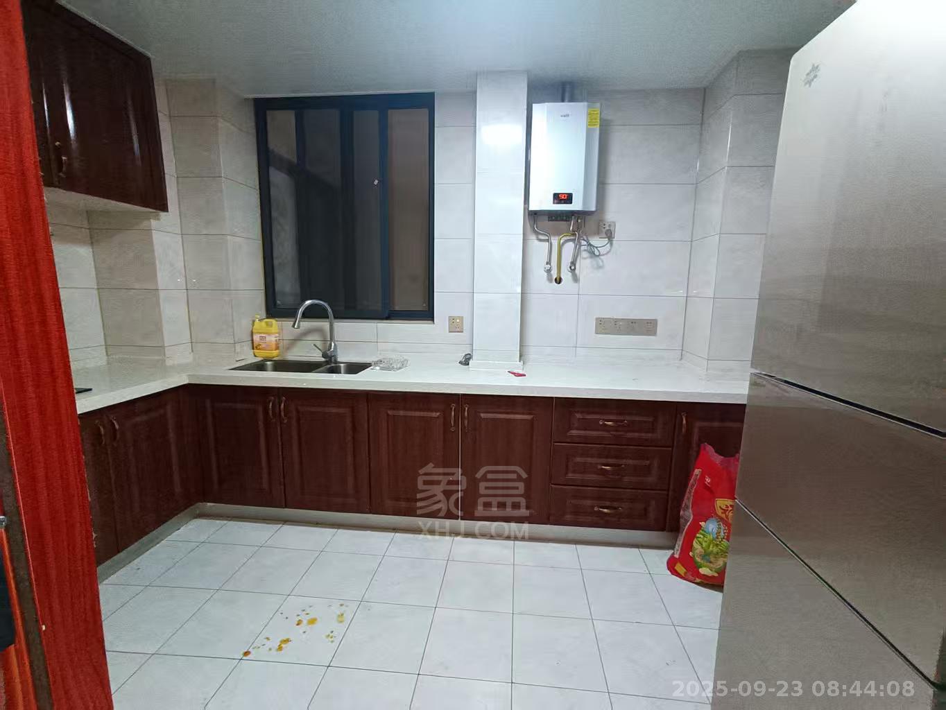 壹品熙园 4室2厅2卫 2700.0元/月 壹品熙园 4室2厅2卫 2700.0元/月室内图