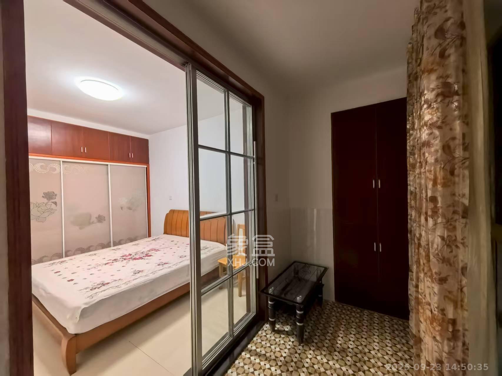 先锋新宇 3室2厅2卫 2200.0元/月 先锋新宇 3室2厅2卫 2200.0元/月室内图