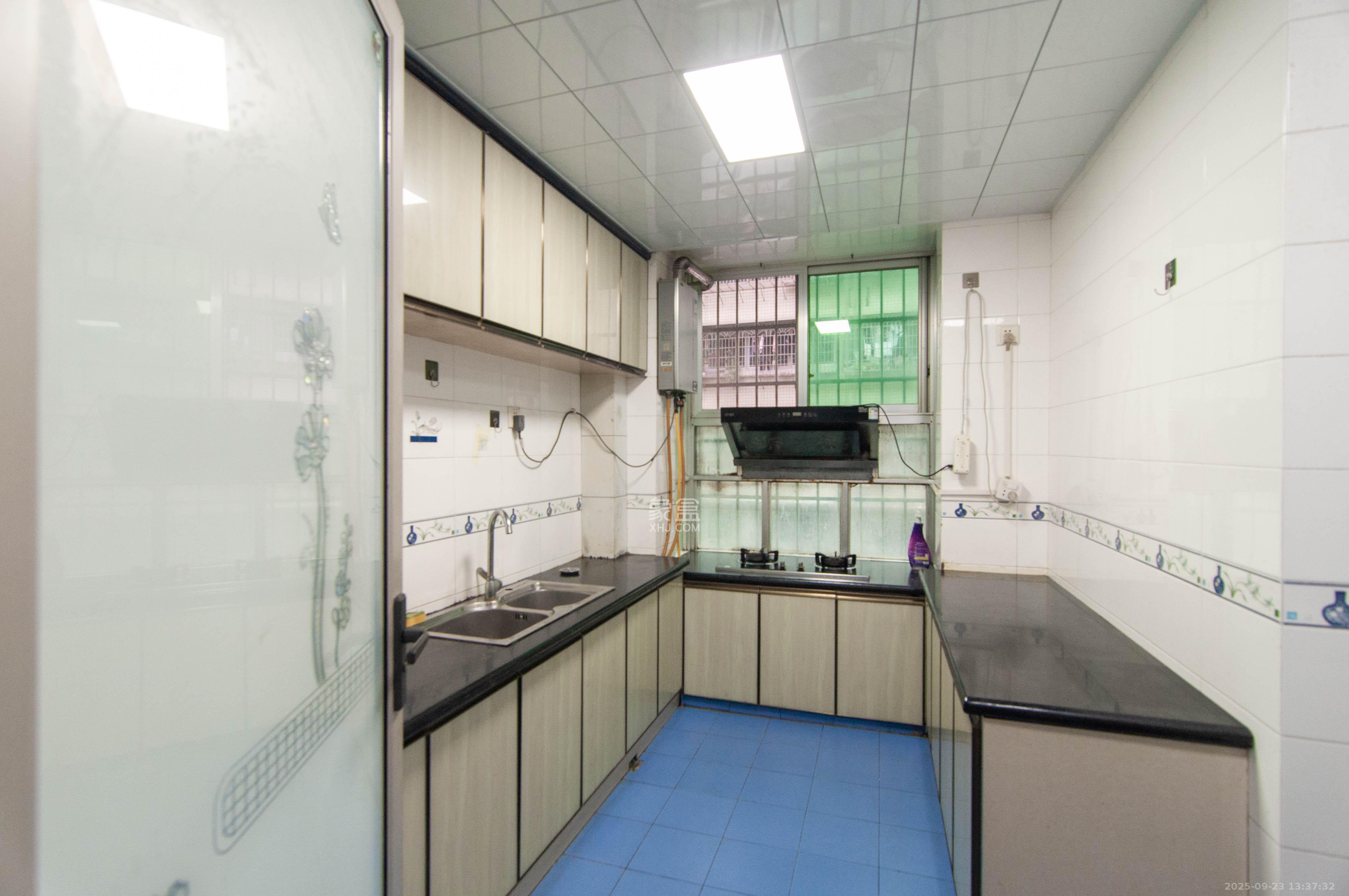 兰亭居  3室2厅2卫    72.0万厨房