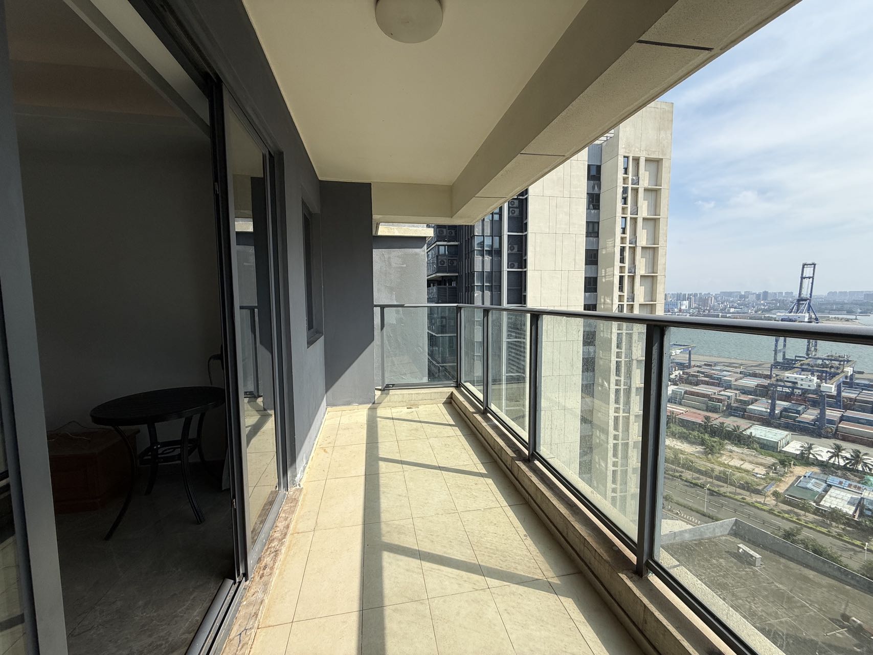 保利中央海岸四期(淳境、淳域) 4室2厅2卫 4000.0元/月 保利中央海岸四期(淳境、淳域) 4室2厅2卫 4000.0元/月室内图