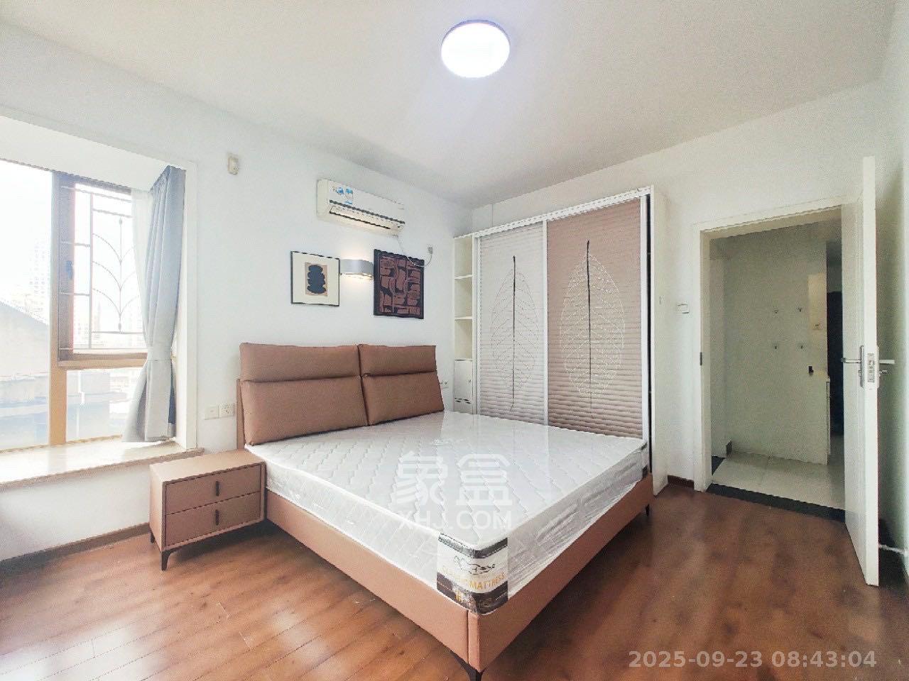 天健芙蓉盛世一期  2室1厅1卫    4000.0元/月室内图