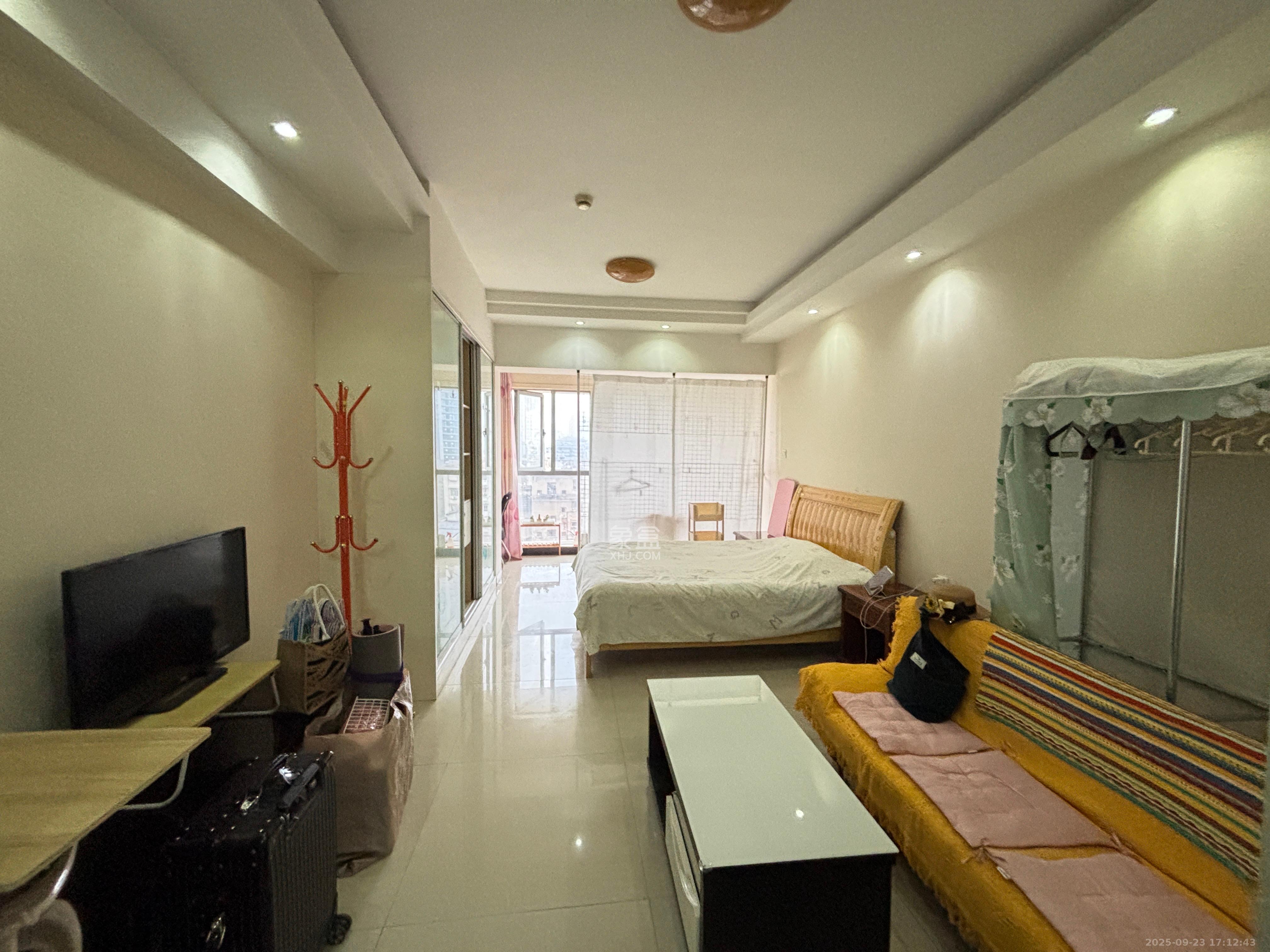 东宸19公馆  1室1厅1卫    2000.0元/月室内图