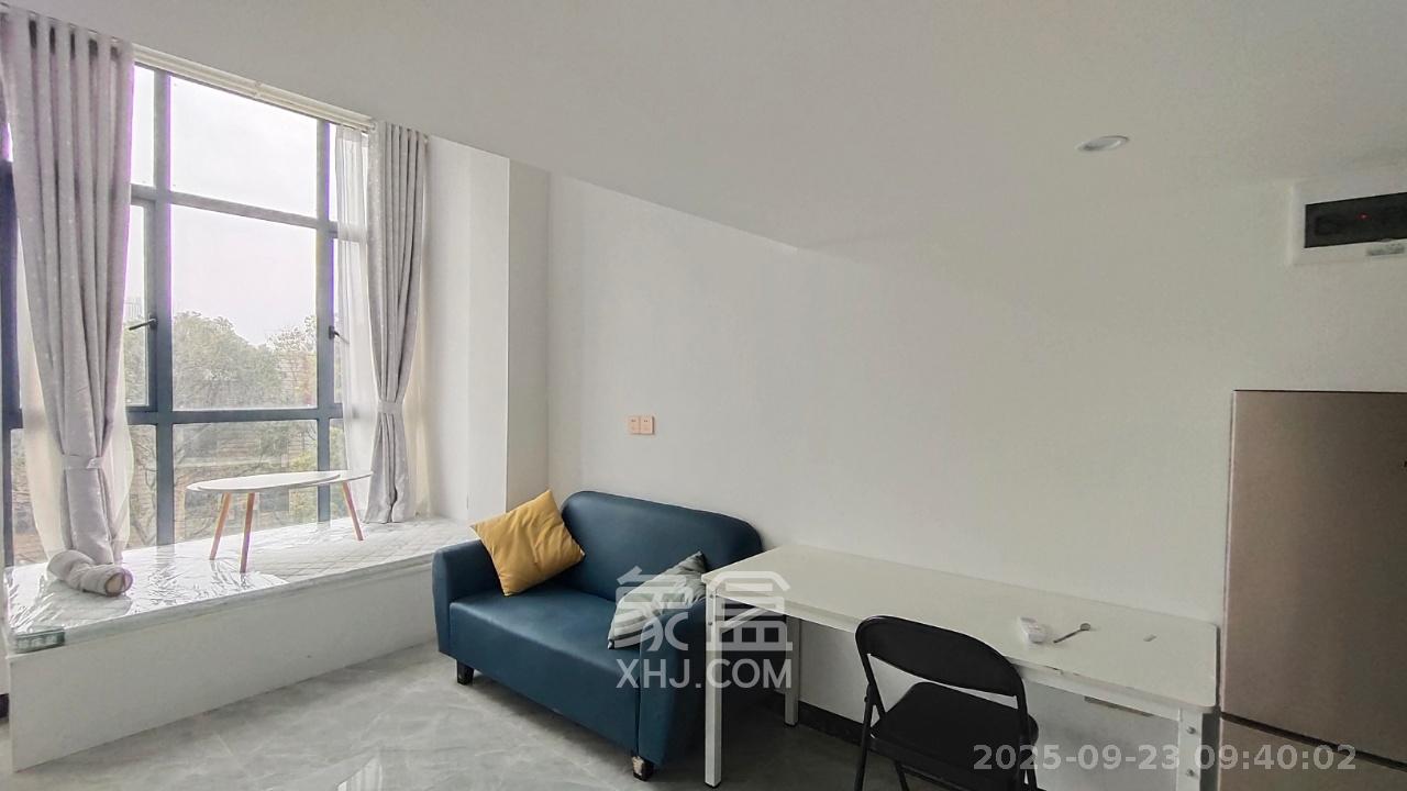 裕天国际商汇中心  1室1厅1卫    1300.0元/月室内图