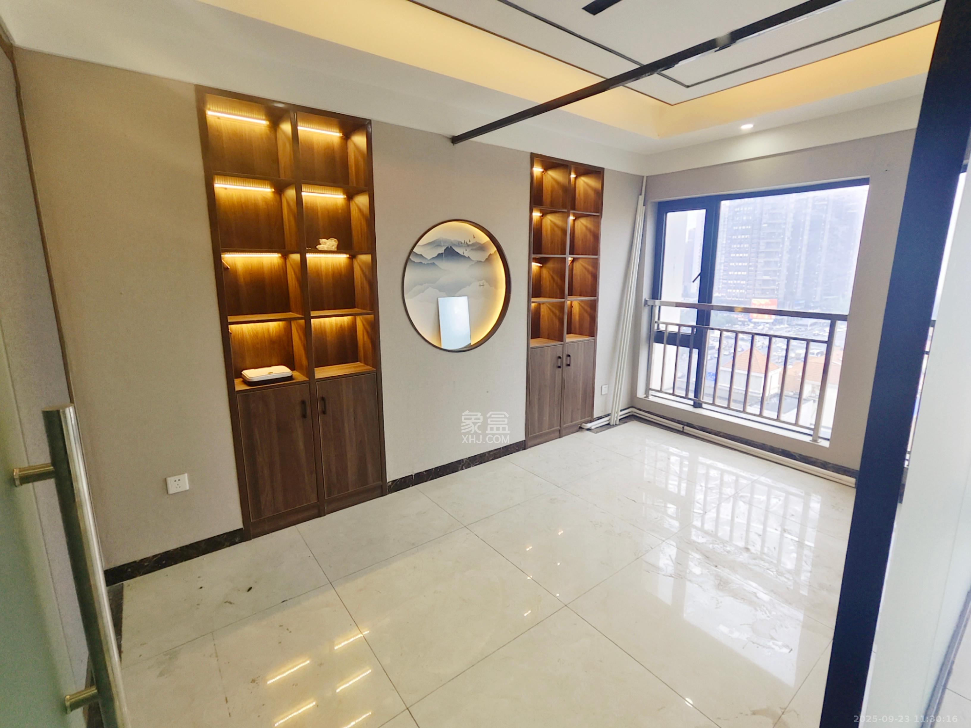 星大峰汇商务楼 3室2厅1卫 2800.0元/月 星大峰汇商务楼 3室2厅1卫 2800.0元/月室内图