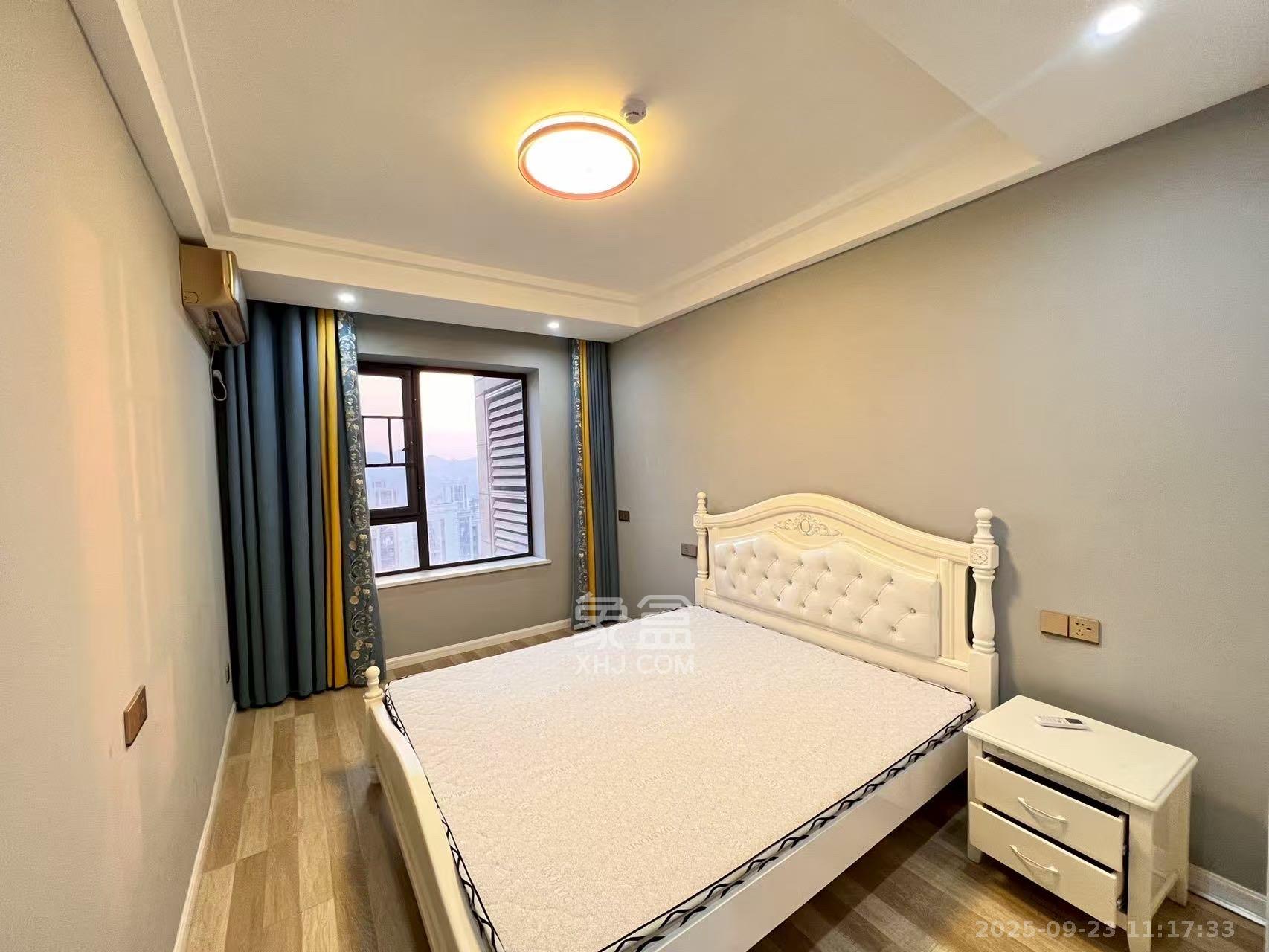 卓越浅水湾 4室2厅2卫 3200.0元/月 卓越浅水湾 4室2厅2卫 3200.0元/月室内图