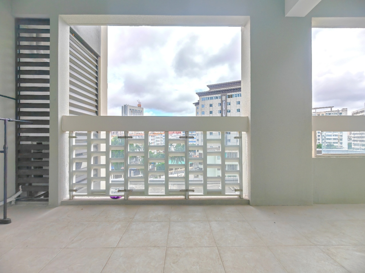 海府大院(海府路41号) 3室2厅2卫 3800.0元/月 海府大院(海府路41号) 3室2厅2卫 3800.0元/月室内图