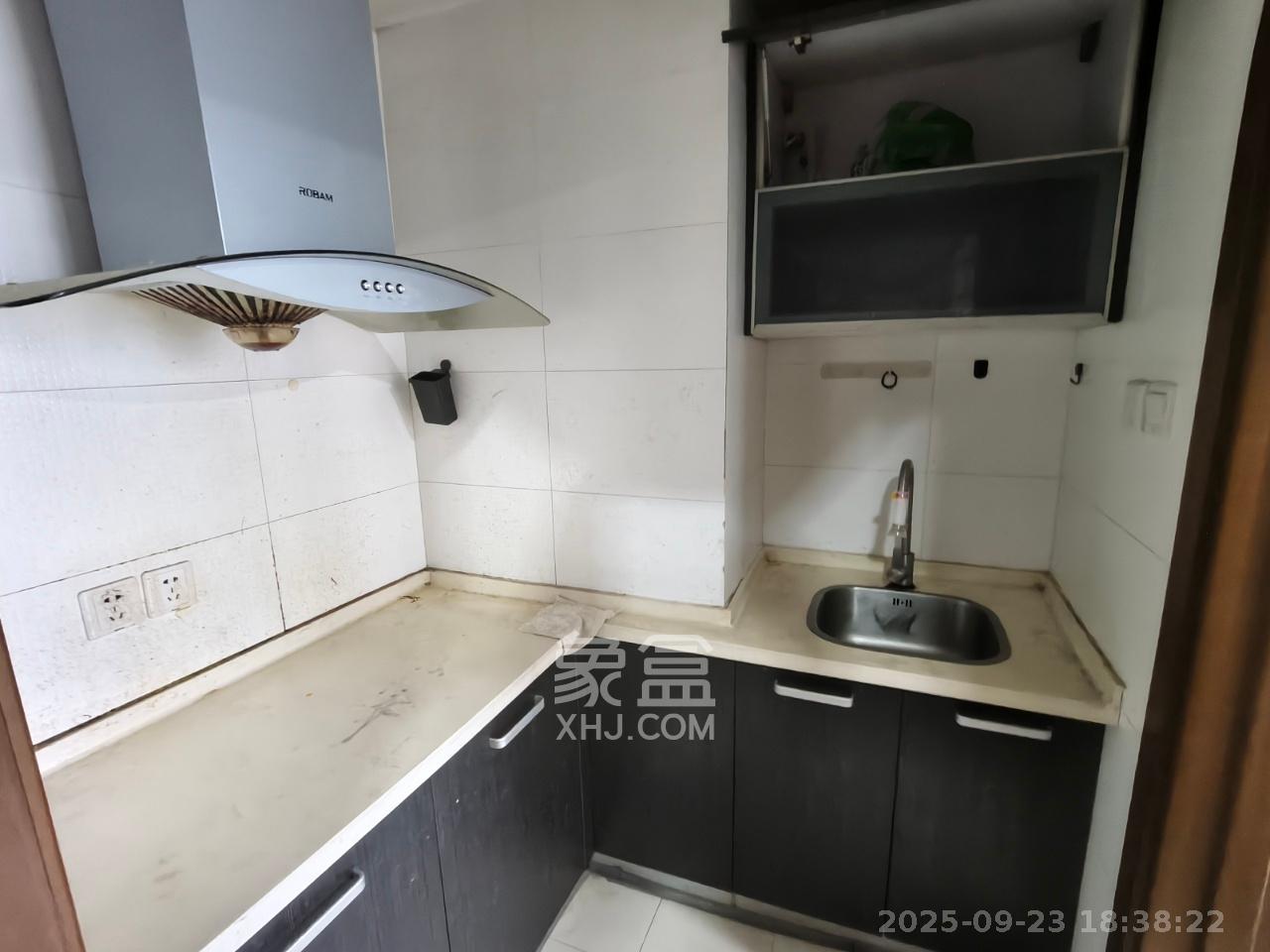 藏珑湖上国际花园 1室1厅1卫 1350.0元/月 藏珑湖上国际花园 1室1厅1卫 1350.0元/月户型图