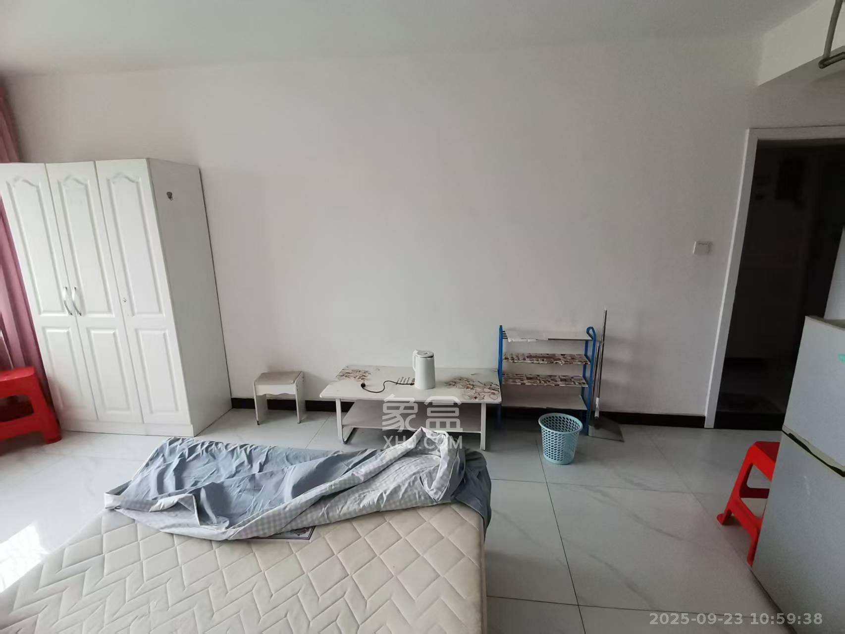 长远大厦 1室1厅1卫 1180.0元/月 长远大厦 1室1厅1卫 1180.0元/月室内图