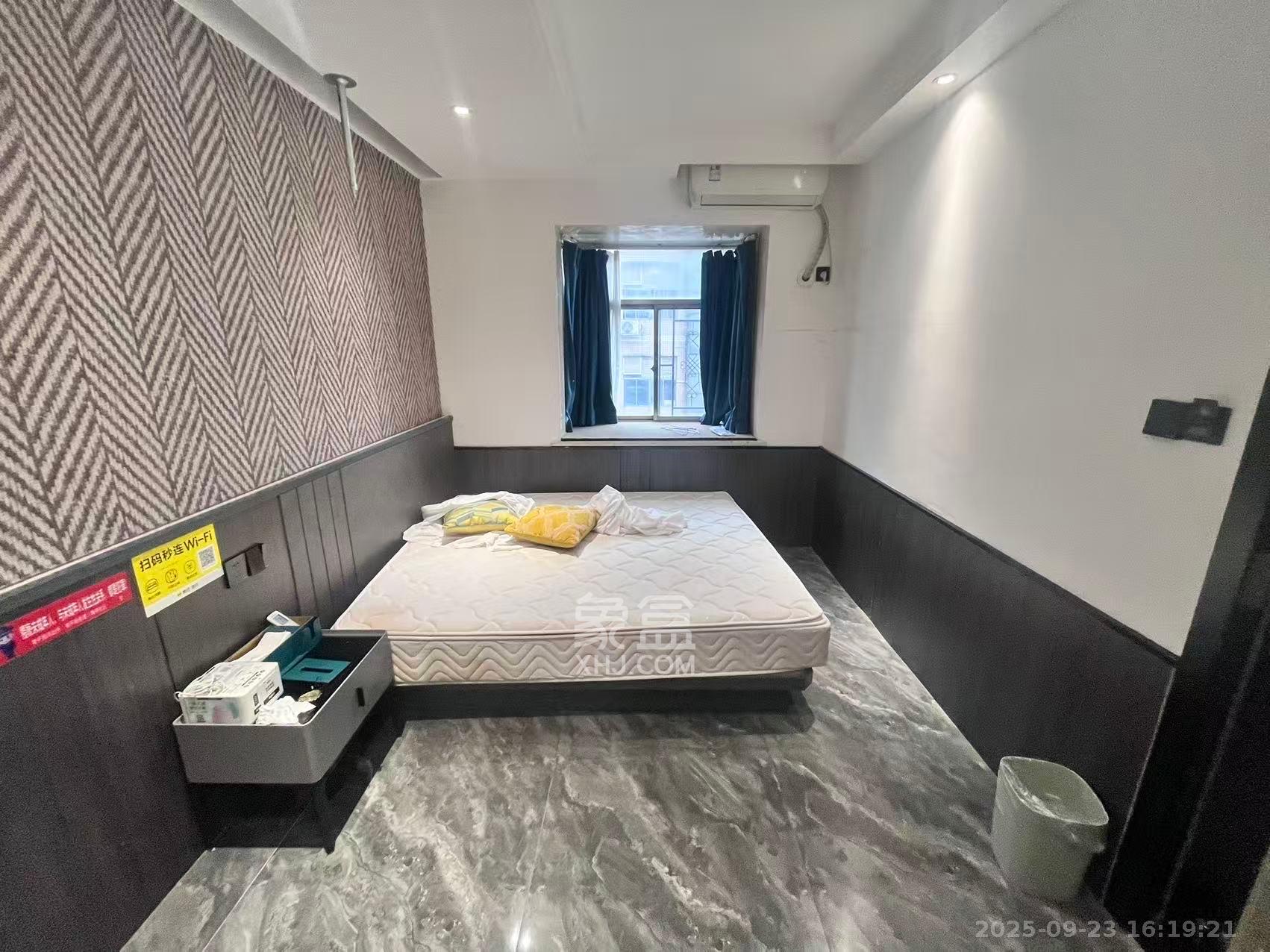 王府井公寓(福源公寓) 4室2厅2卫 6000.0元/月 王府井公寓(福源公寓) 4室2厅2卫 6000.0元/月室内图