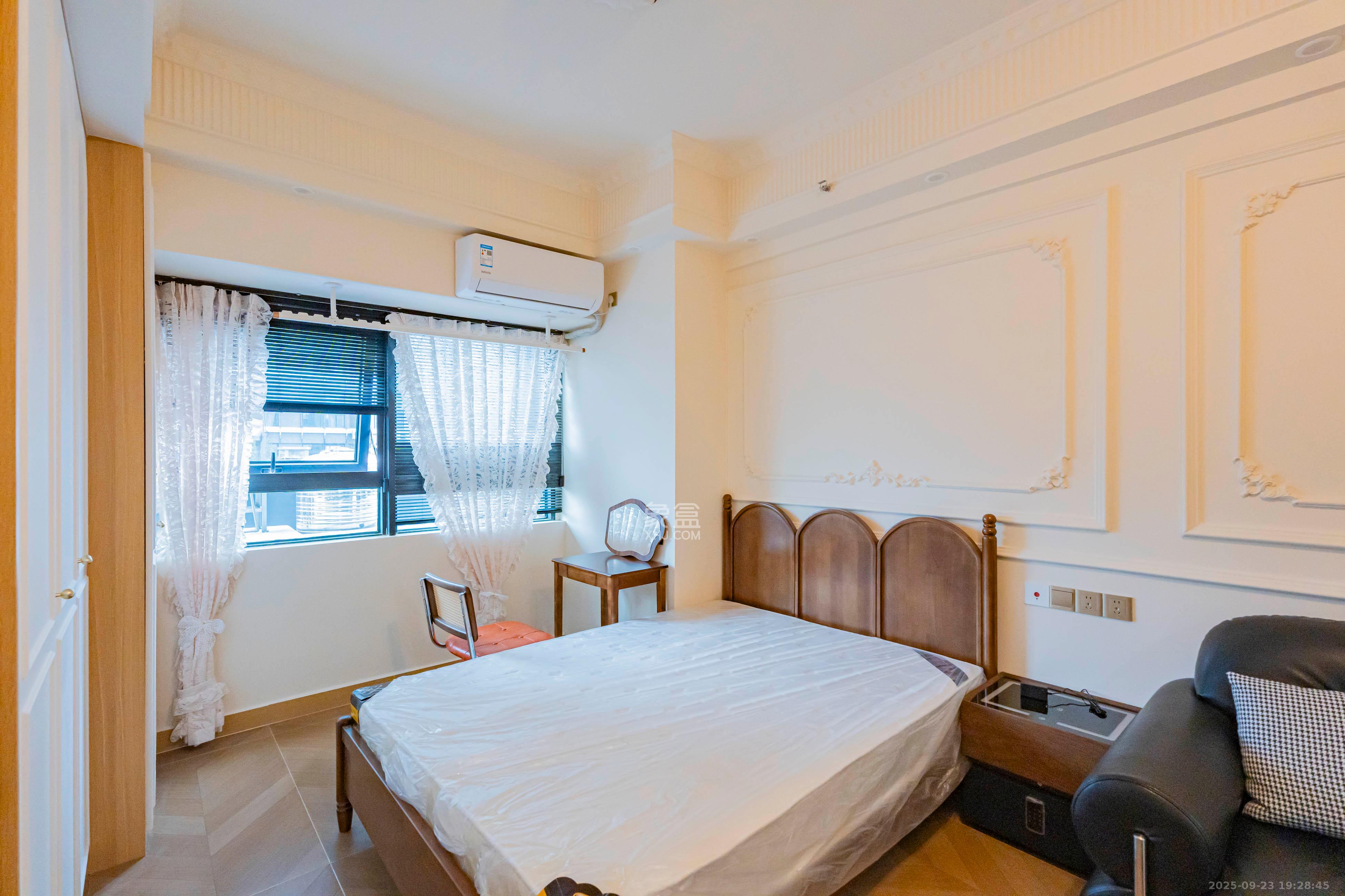 华润置地中心 1室1厅1卫 48.8万 华润置地中心 1室1厅1卫 48.8万卧室