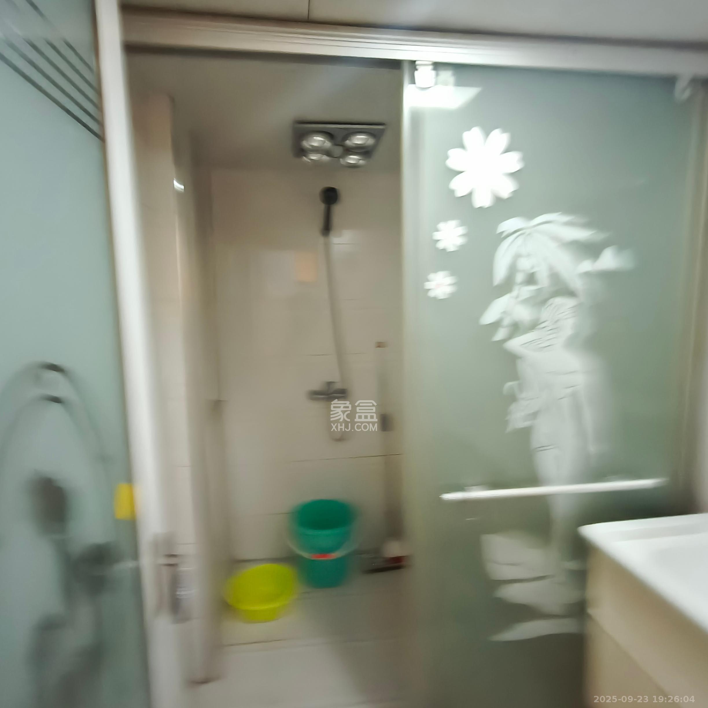 和润园一、二期 2室1厅1卫 1700.0元/月 和润园一、二期 2室1厅1卫 1700.0元/月室内图