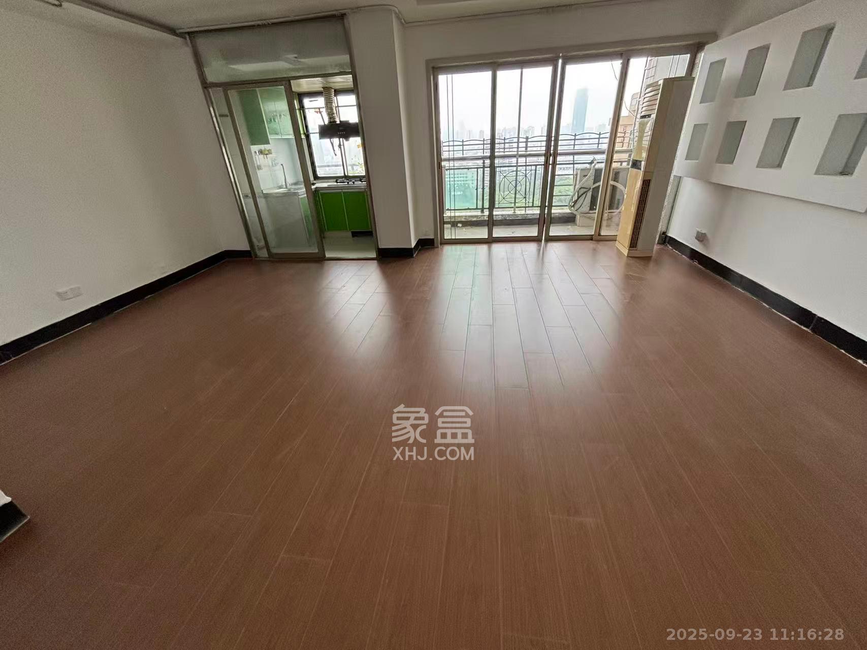 香格里嘉园 3室1厅2卫 2800.0元/月 香格里嘉园 3室1厅2卫 2800.0元/月室内图