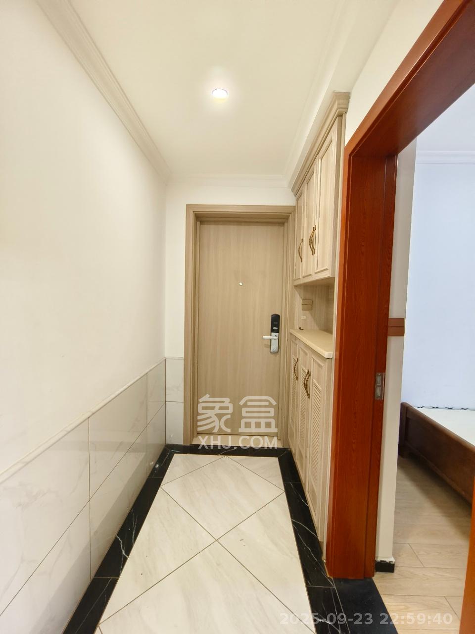 时代倾城三期 4室2厅2卫 2300.0元/月 时代倾城三期 4室2厅2卫 2300.0元/月室内图