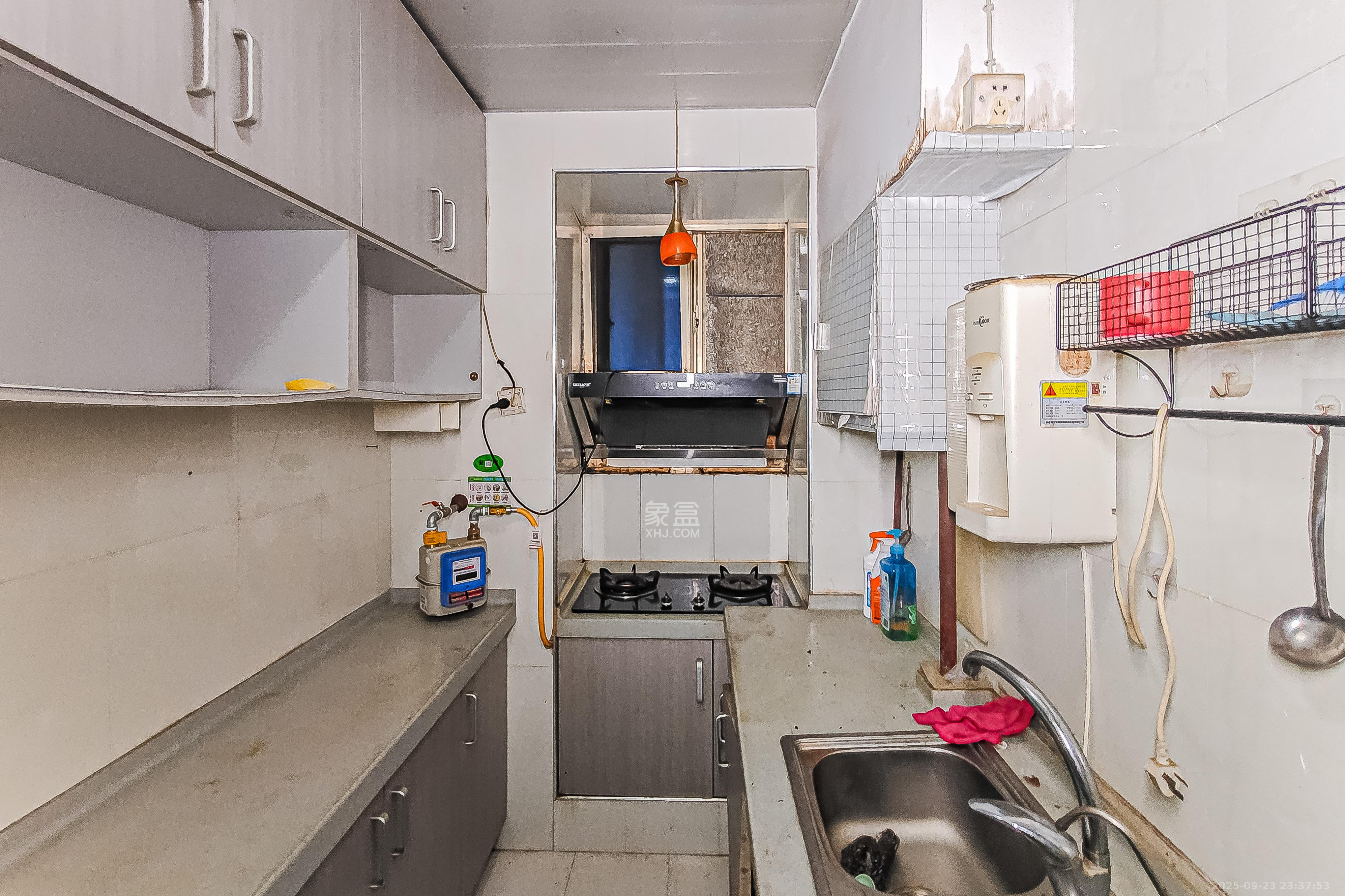 省政府机关梓园住宅区 3室1厅1卫 84.0万 省政府机关梓园住宅区 3室1厅1卫 84.0万厨房