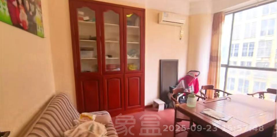 旺城天悦领秀香江 4室2厅2卫 2000.0元/月 旺城天悦领秀香江 4室2厅2卫 2000.0元/月室内图