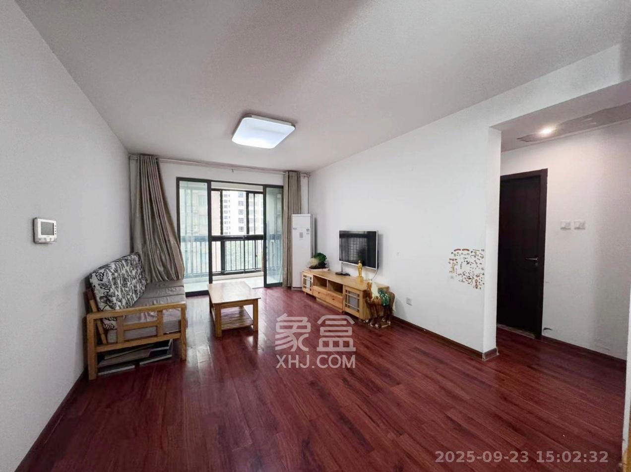 龙湾1号公馆 3室2厅1卫 2400.0元/月 龙湾1号公馆 3室2厅1卫 2400.0元/月室内图