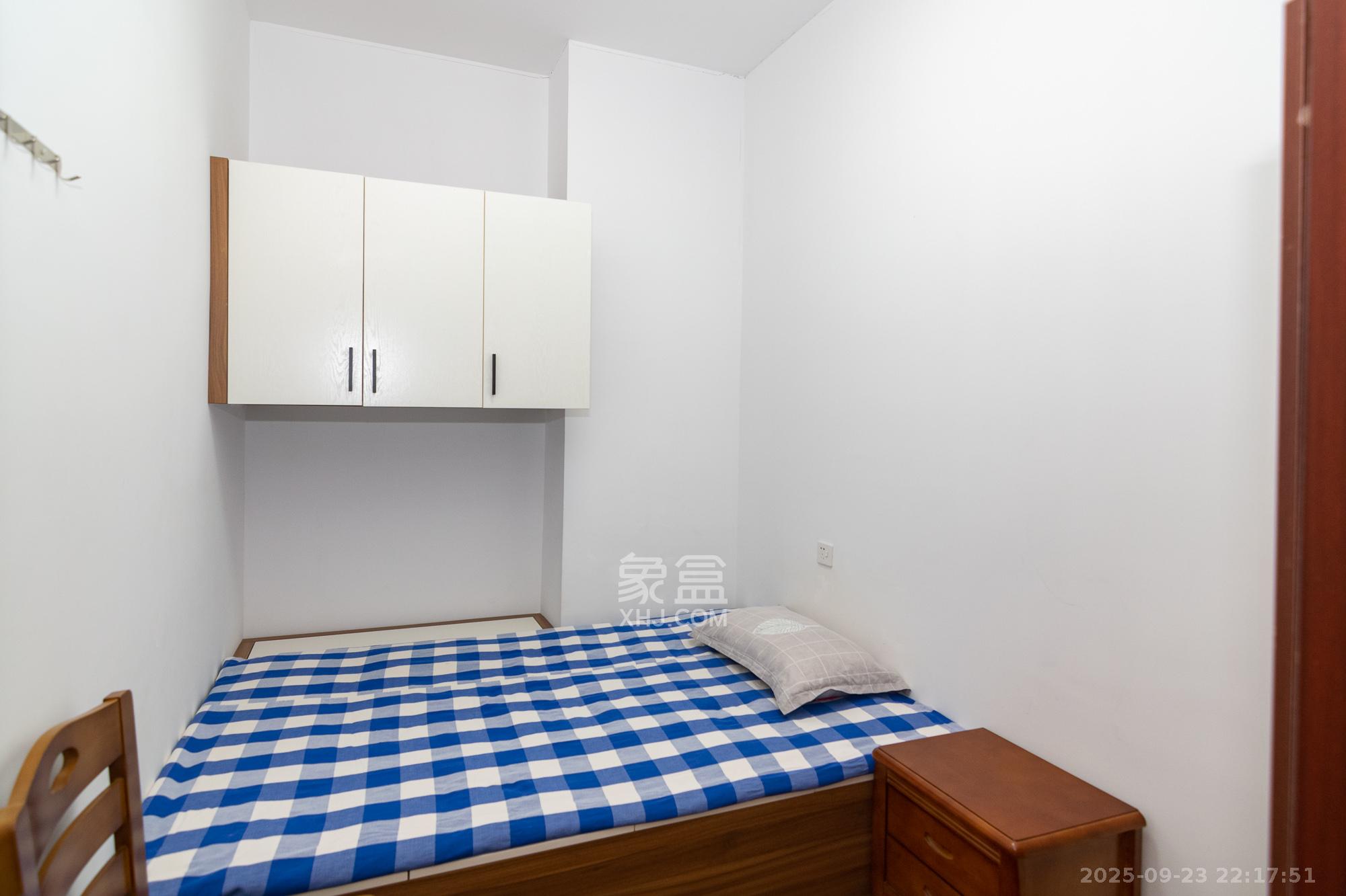 开利星空城市公馆  2室1厅1卫    35.0万卧室