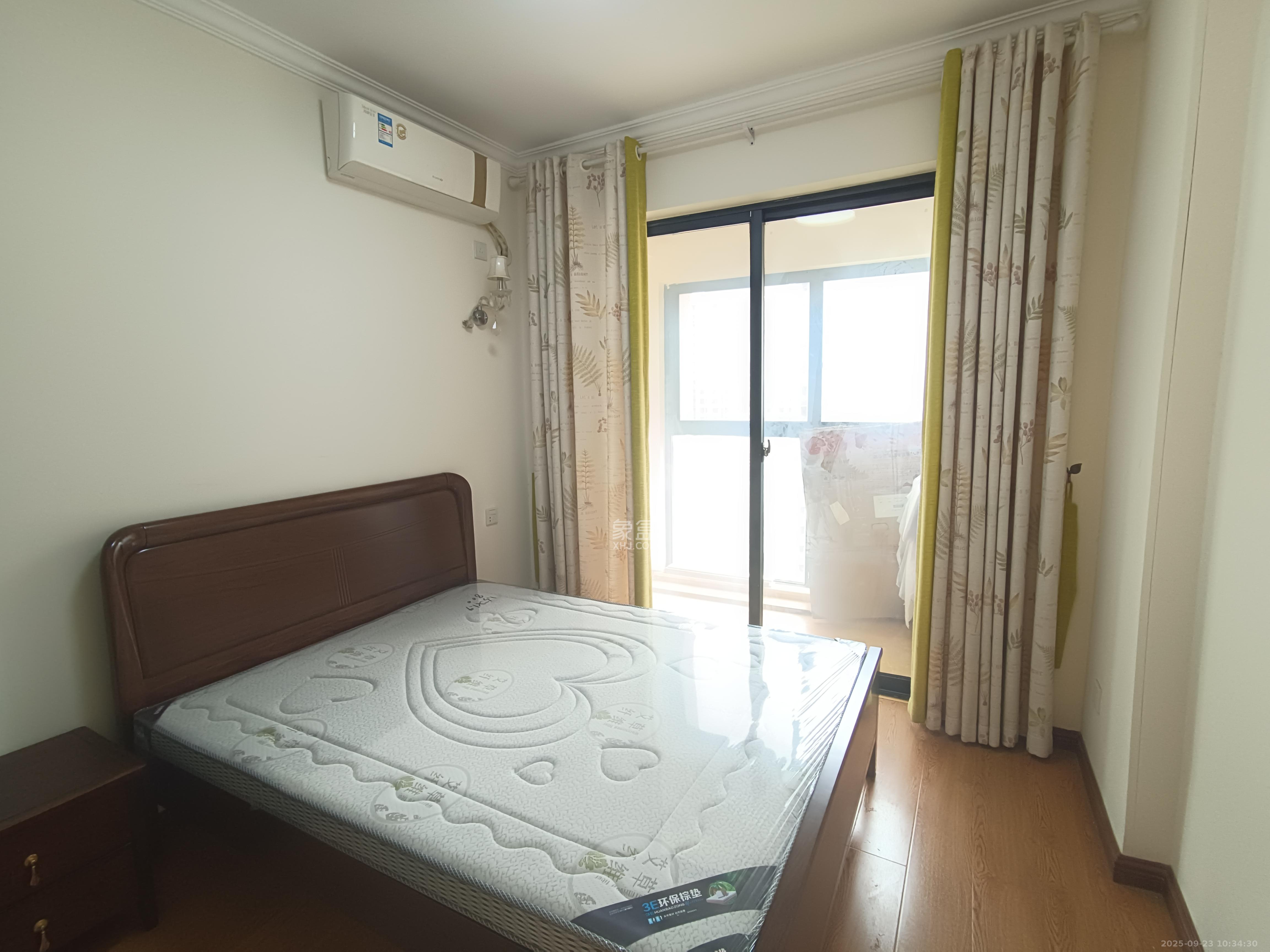 邦盛水岸御园  3室2厅2卫    1960.0元/月室内图