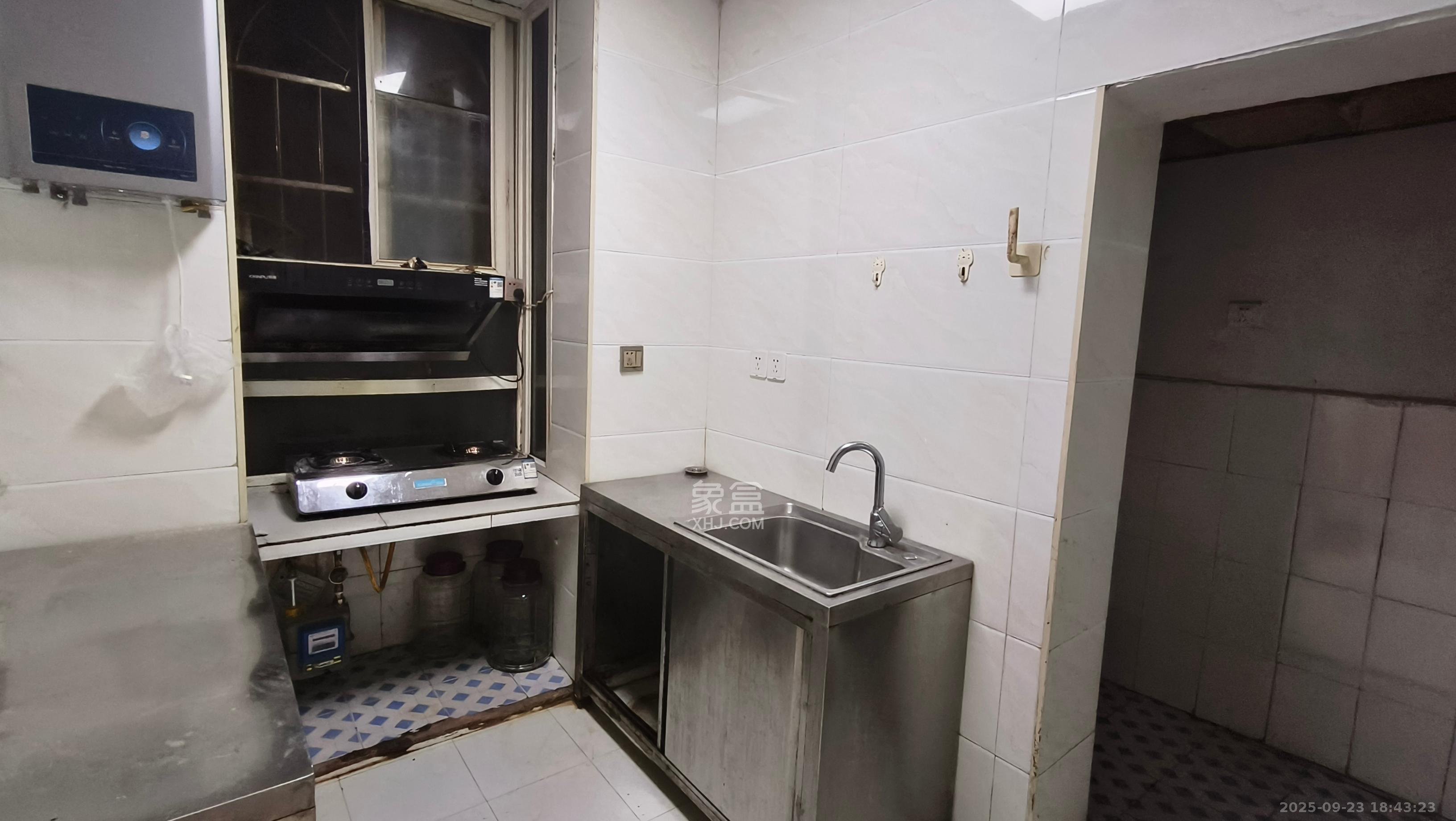 司马里散盘 2室1厅1卫 1800.0元/月 司马里散盘 2室1厅1卫 1800.0元/月室内图