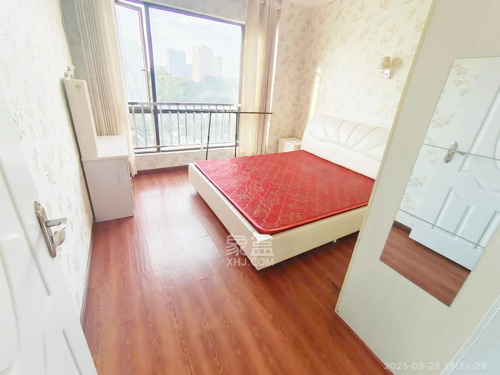 和庄  3室2厅1卫    1950.0元/月室内图