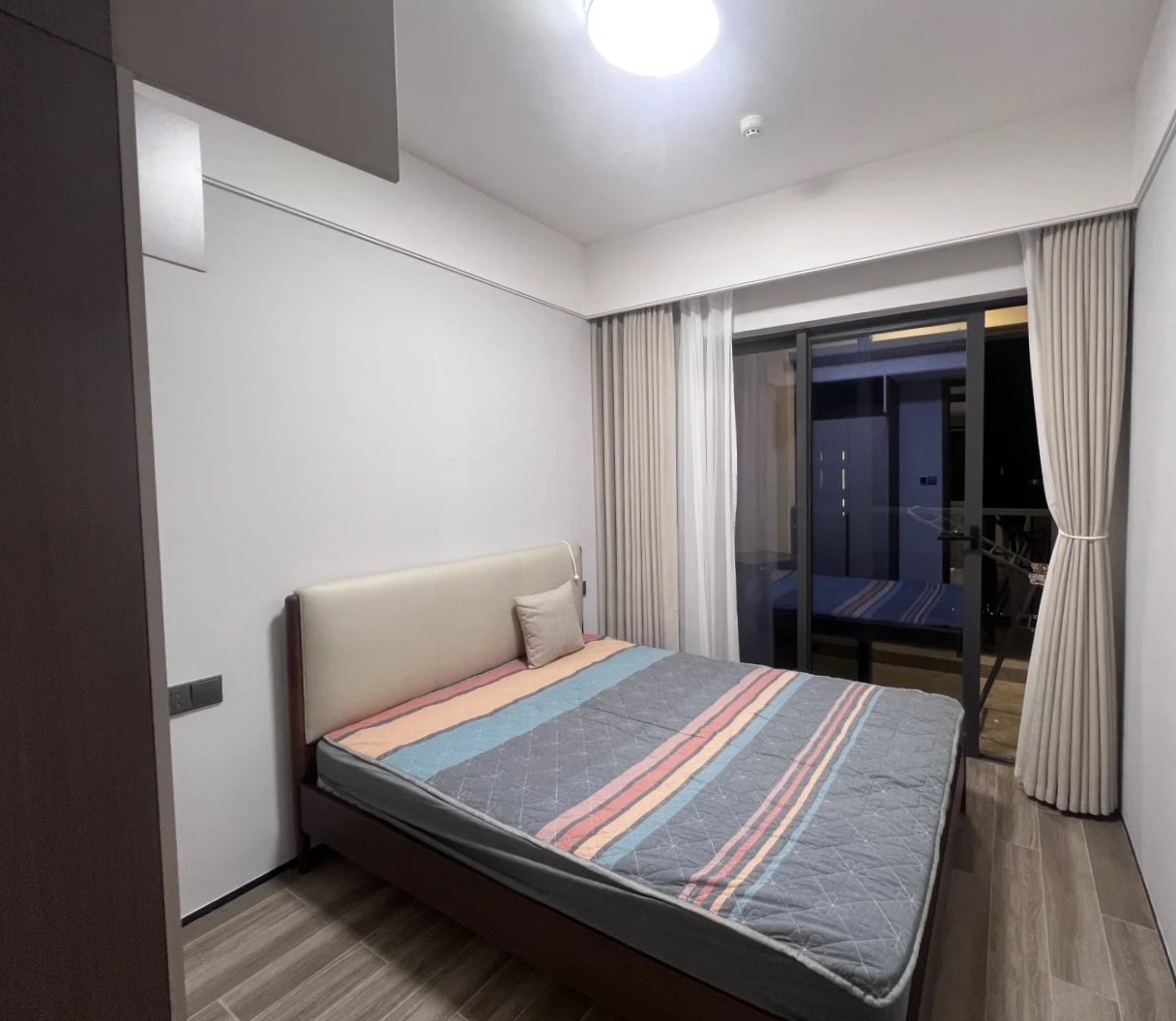 仁恒滨江园(一.二期) 3室2厅2卫 3800.0元/月 仁恒滨江园(一.二期) 3室2厅2卫 3800.0元/月室内图