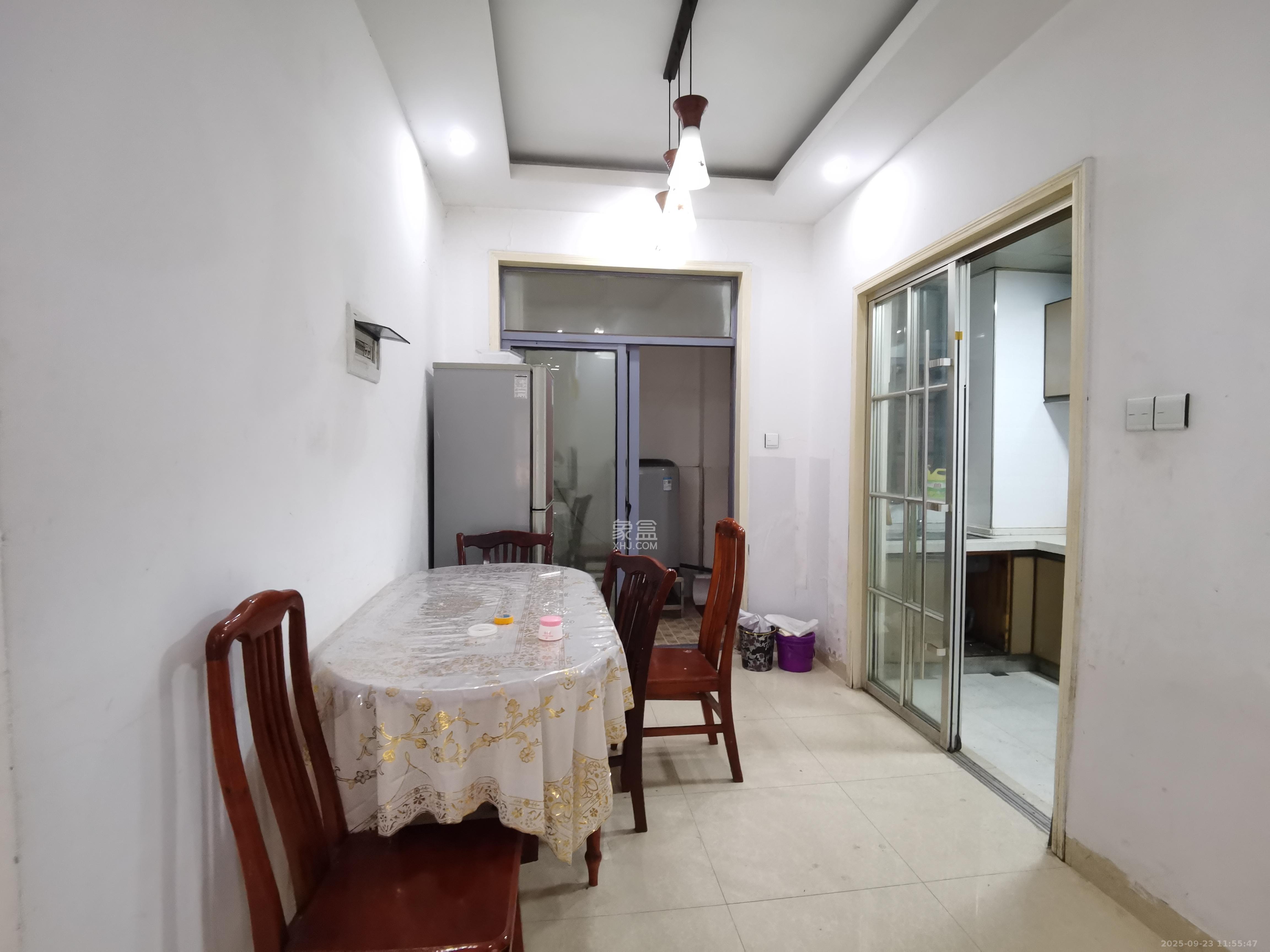 夏威夷碧水春城(碧桂园城市花园) 3室2厅1卫 1800.0元/月 夏威夷碧水春城(碧桂园城市花园) 3室2厅1卫 1800.0元/月室内图