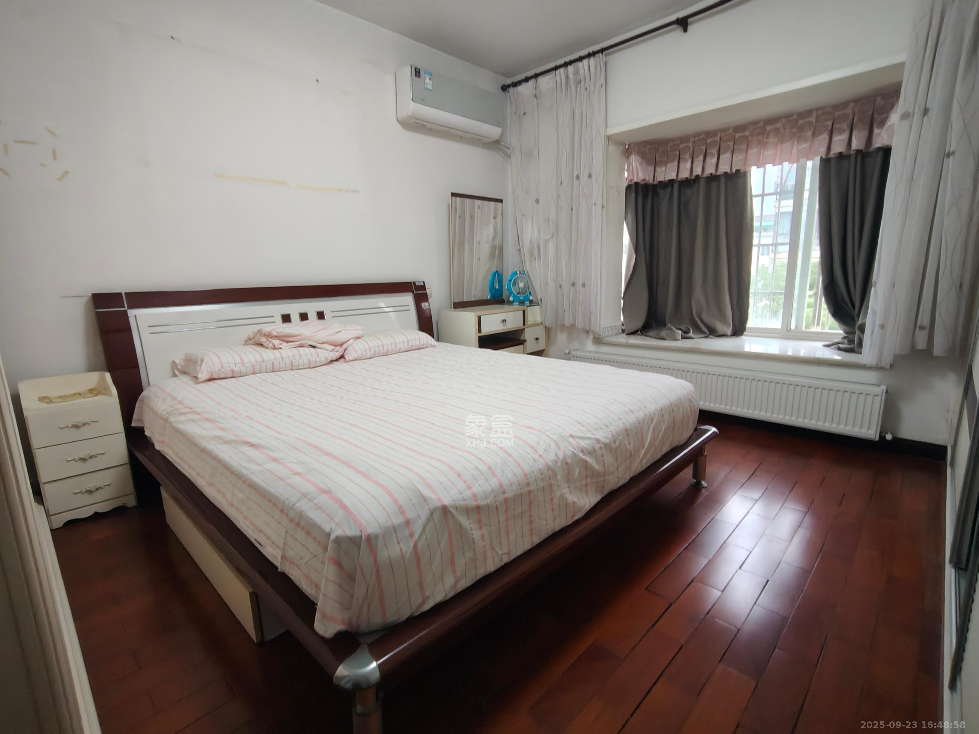 东方名都百草园 3室2厅1卫 2100.0元/月 东方名都百草园 3室2厅1卫 2100.0元/月室内图