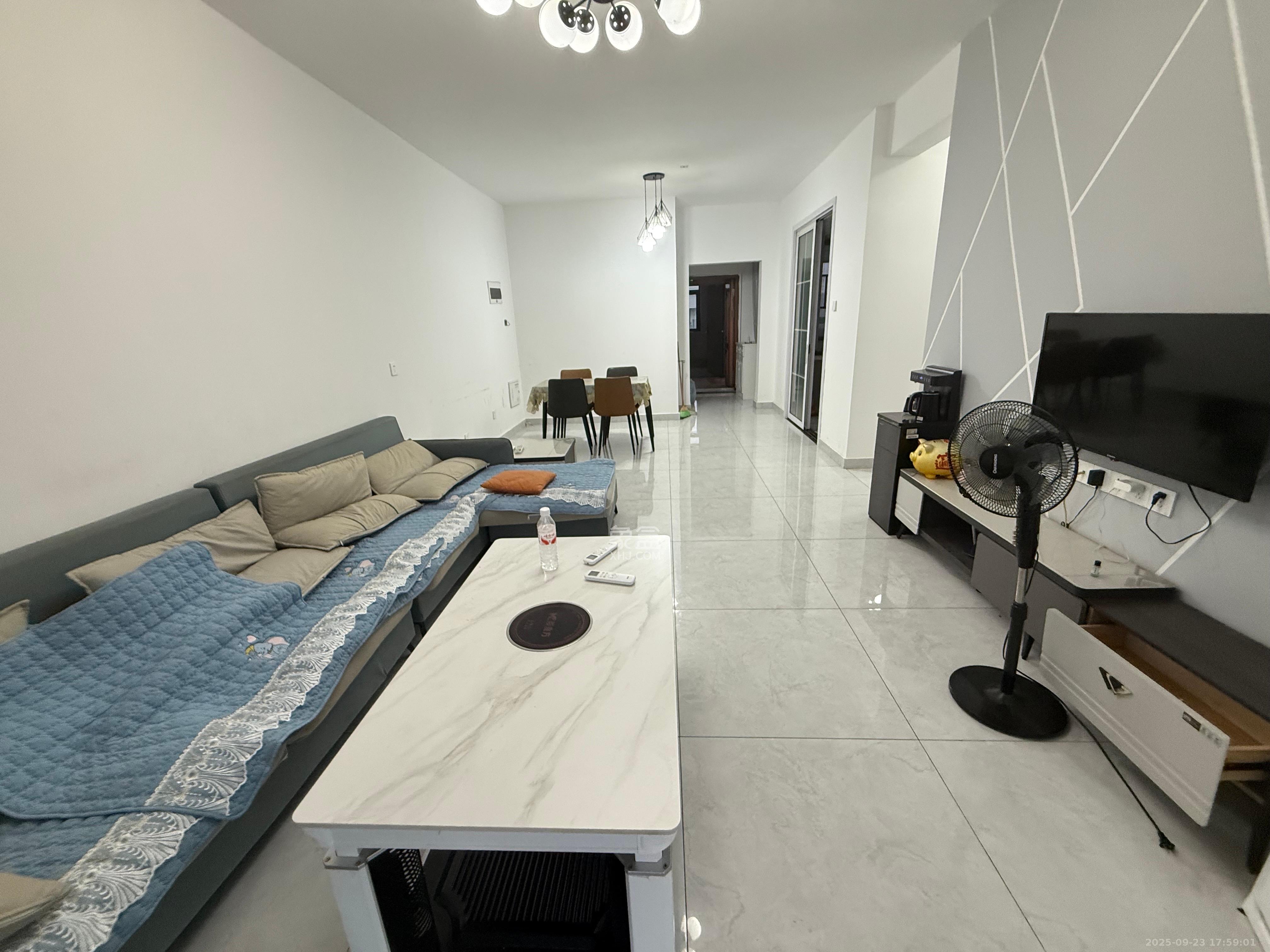 天翼花园(中国电信单位房) 2室1厅1卫 3100.0元/月 天翼花园(中国电信单位房) 2室1厅1卫 3100.0元/月室内图