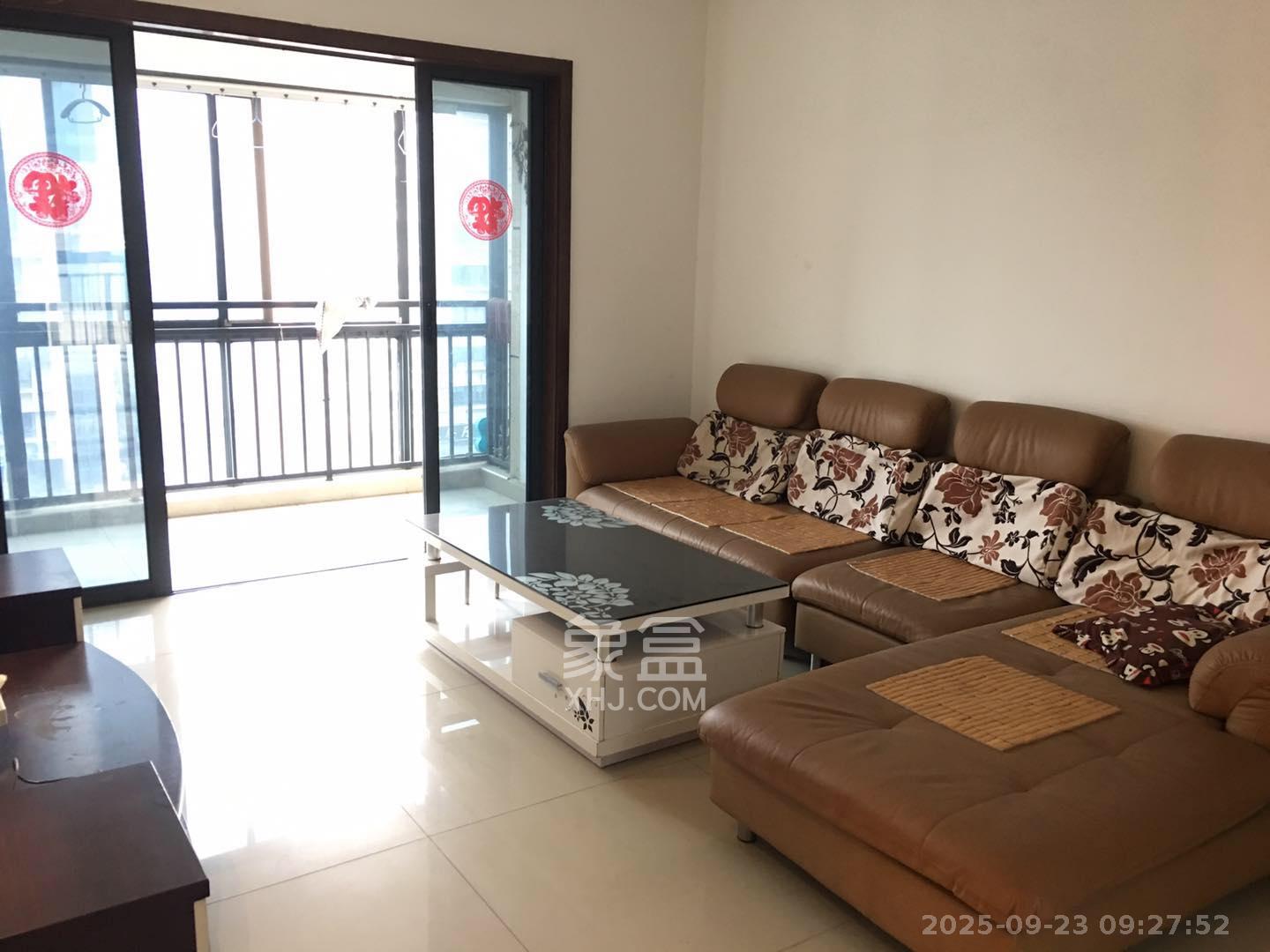 保利麓谷林语B区  3室2厅1卫    2500.0元/月室内图