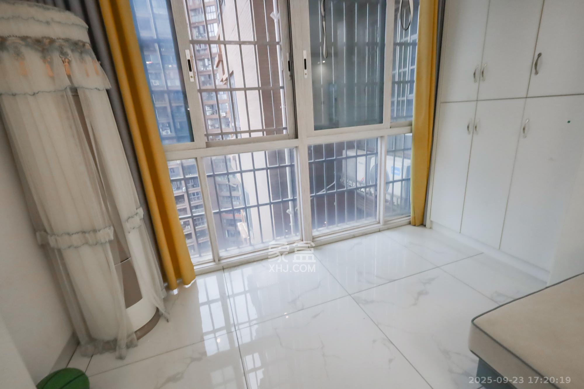 山水誉峰 3室2厅1卫 115.0万 山水誉峰 3室2厅1卫 115.0万其他