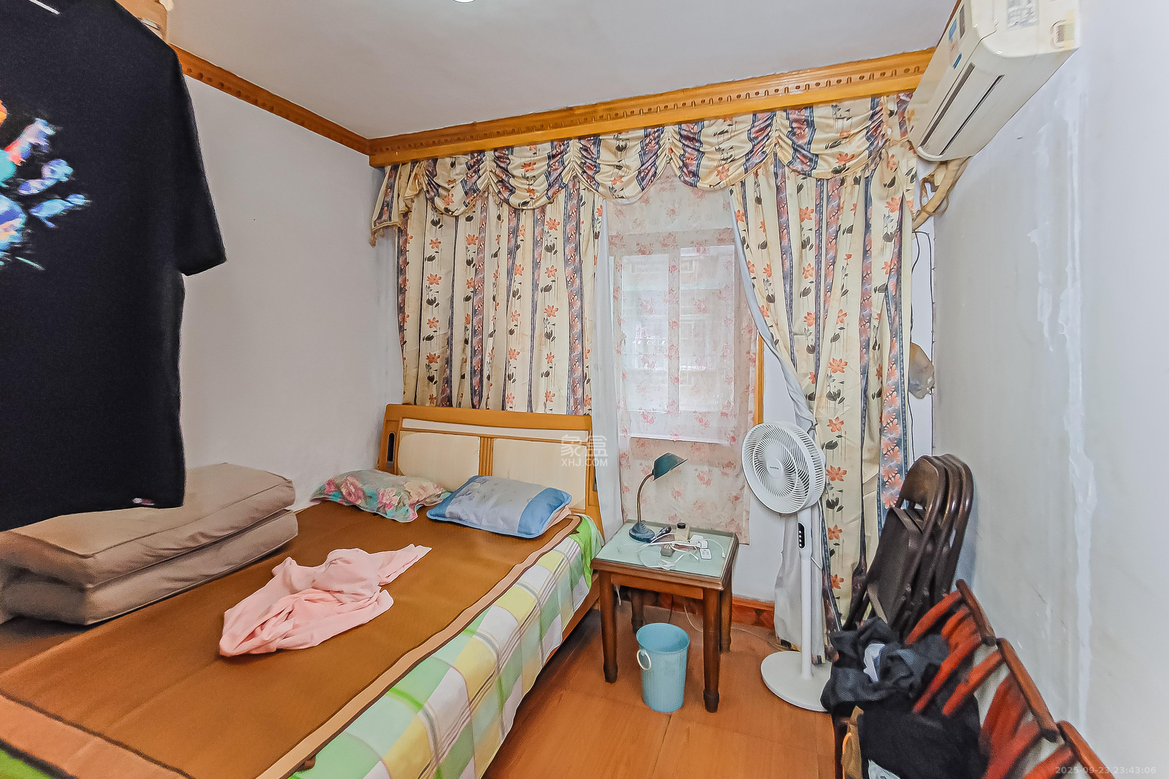 上人民医院宿舍/省人民医院宿舍(产权下麻园湾77号) 2室1厅1卫 37.0万 上人民医院宿舍/省人民医院宿舍(产权下麻园湾77号) 2室1厅1卫 37.0万卧室