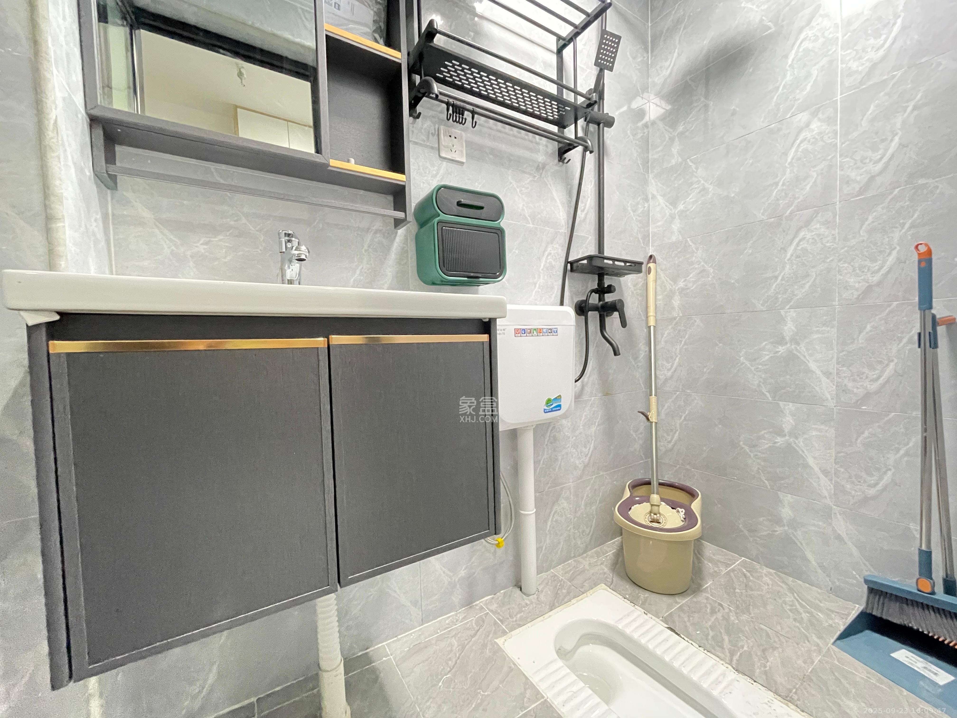 保利麓谷林语I区 1室1厅1卫 1500.0元/月 保利麓谷林语I区 1室1厅1卫 1500.0元/月室内图