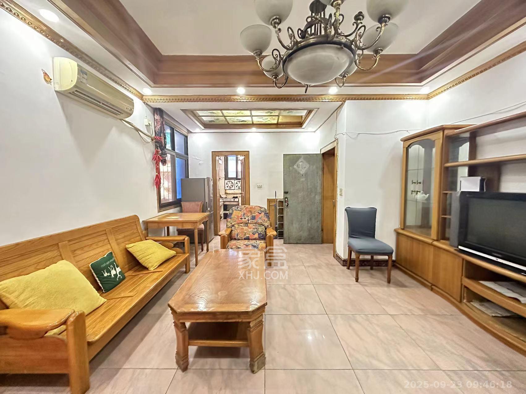 省进出口公司宿舍 3室2厅1卫 1700.0元/月 省进出口公司宿舍 3室2厅1卫 1700.0元/月室内图