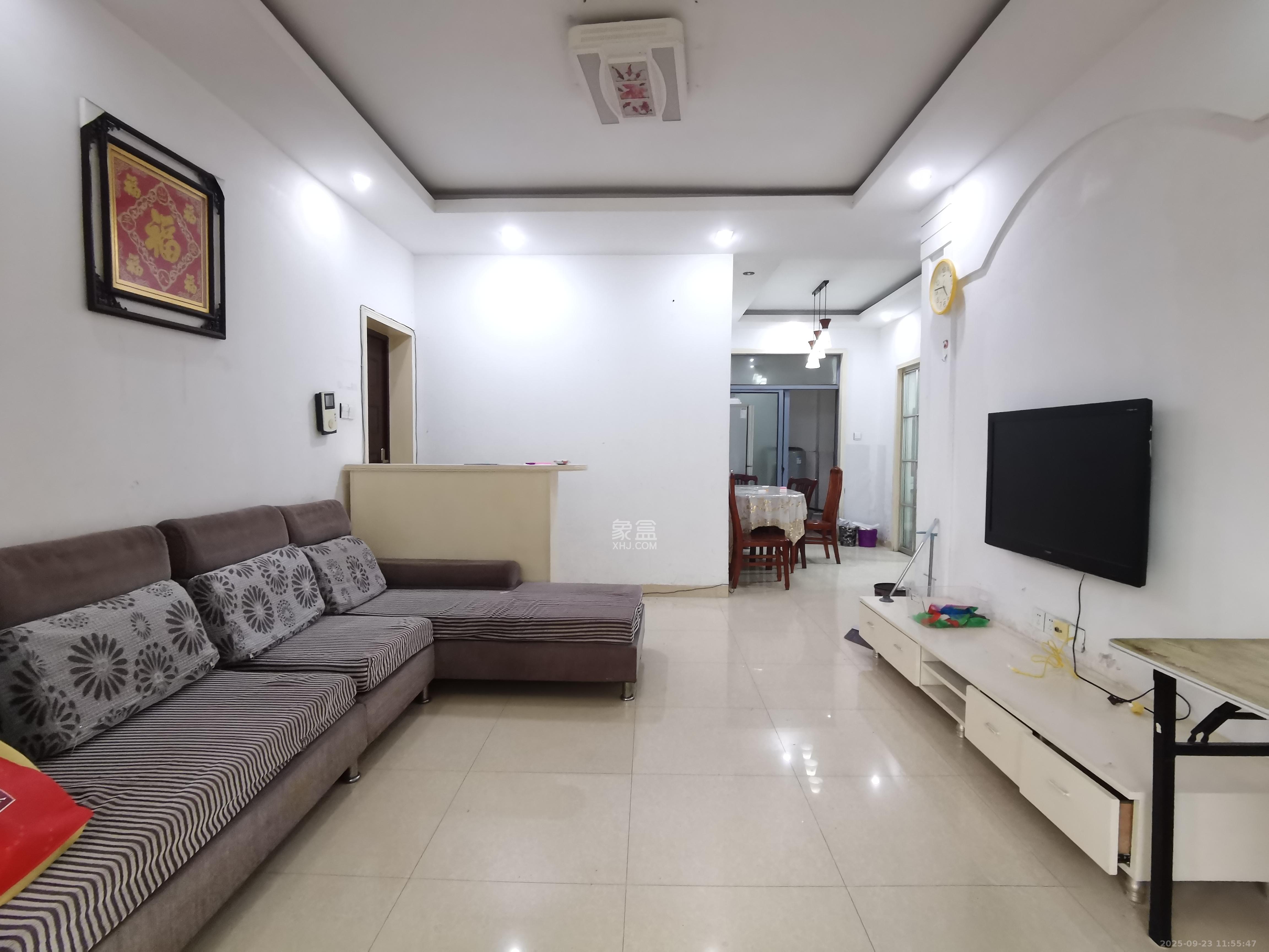 夏威夷碧水春城(碧桂园城市花园) 3室2厅1卫 1800.0元/月 夏威夷碧水春城(碧桂园城市花园) 3室2厅1卫 1800.0元/月室内图