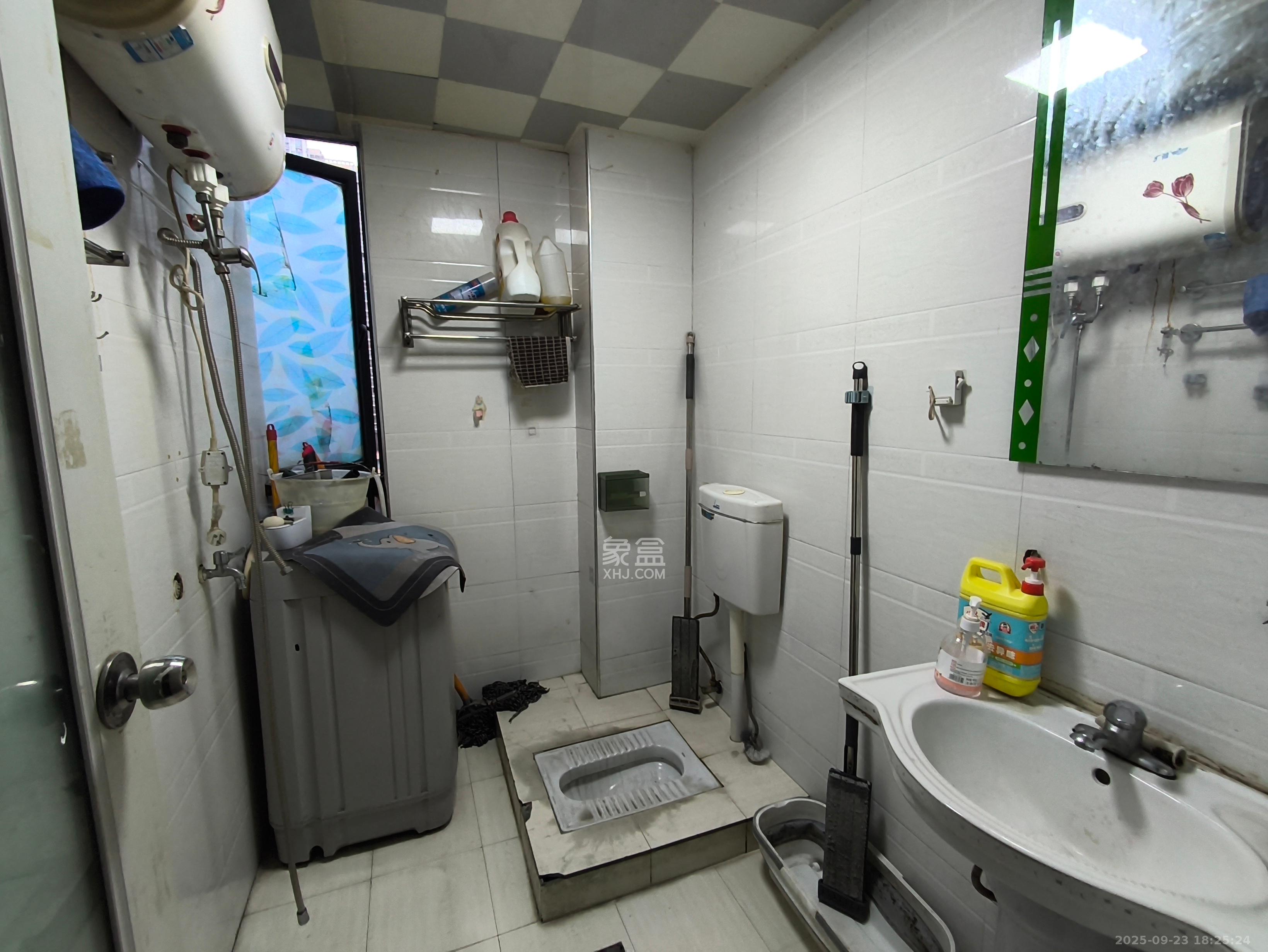 融圣国际  3室2厅2卫    3000.0元/月 融圣国际  3室2厅2卫    3000.0元/月室内图