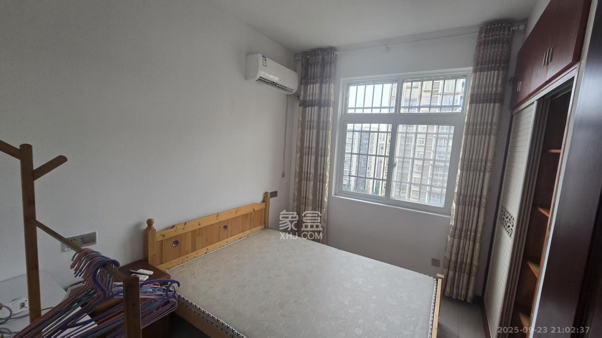 洋湖景园 3室1厅1卫 2400.0元/月 洋湖景园 3室1厅1卫 2400.0元/月室内图