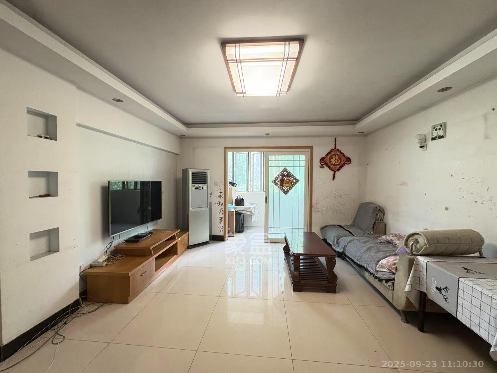 咸嘉新村嘉和苑 2室2厅1卫 2200.0元/月 咸嘉新村嘉和苑 2室2厅1卫 2200.0元/月室内图