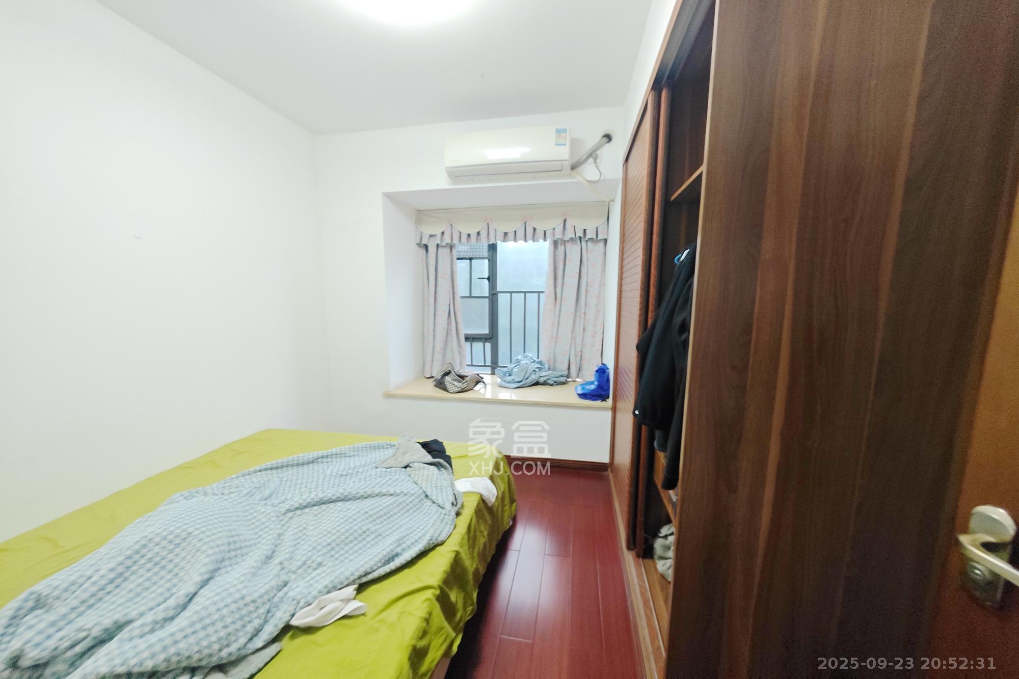 都市兰亭  3室1厅1卫    73.8万卧室