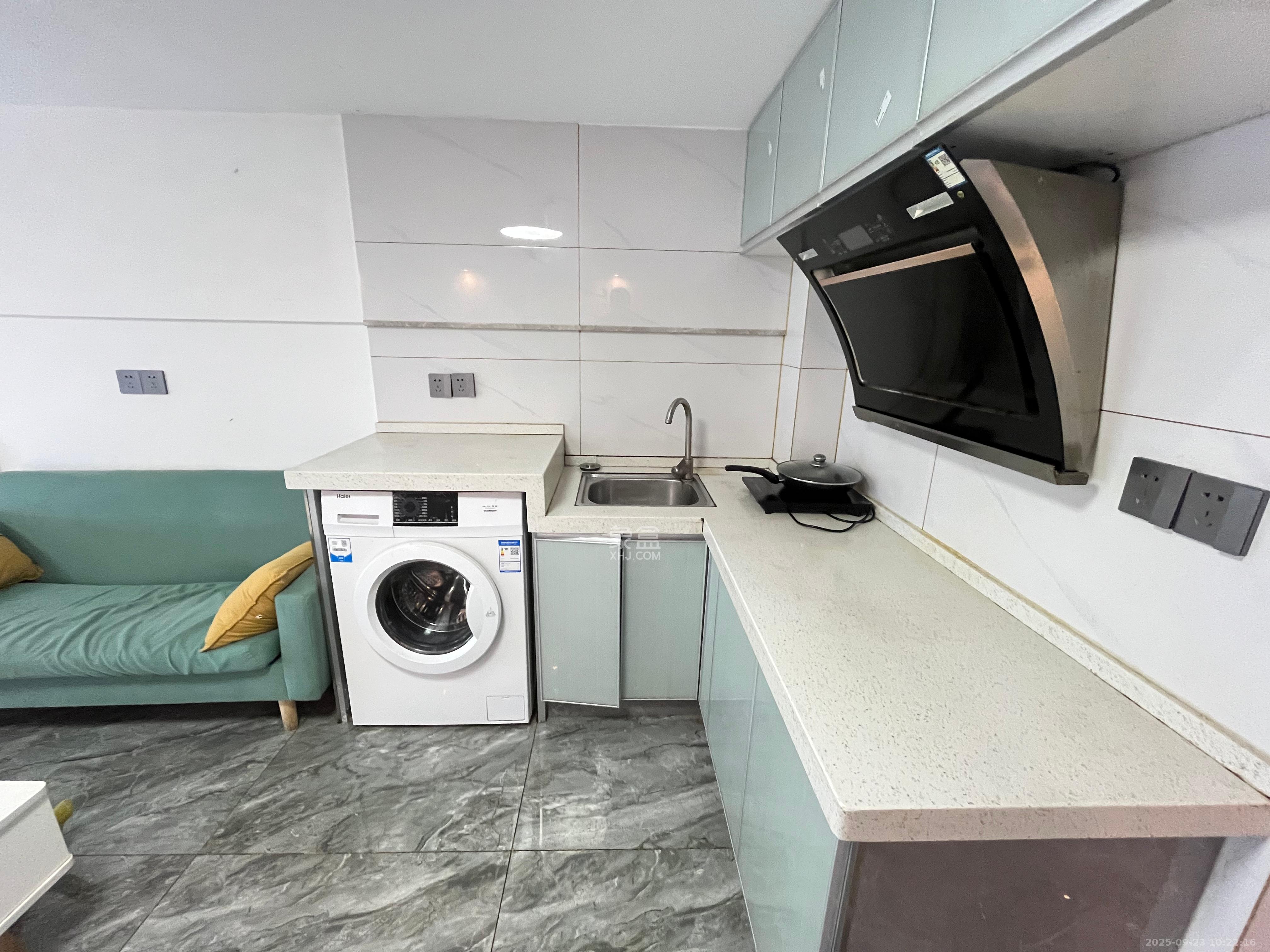 龙湖新壹城 1室1厅1卫 1300.0元/月 龙湖新壹城 1室1厅1卫 1300.0元/月室内图