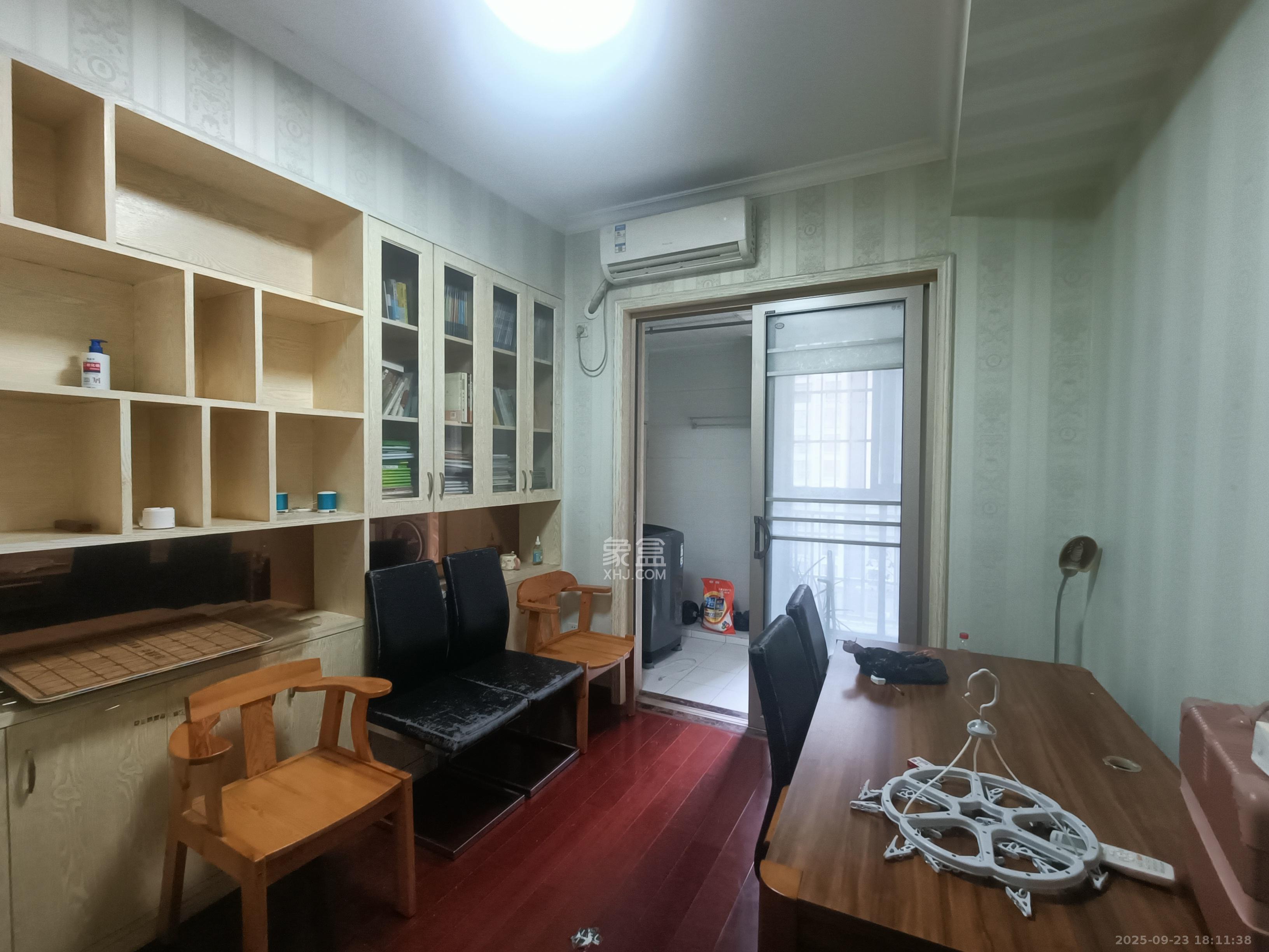 泰禹云开壹品 4室2厅2卫 2800.0元/月 泰禹云开壹品 4室2厅2卫 2800.0元/月室内图