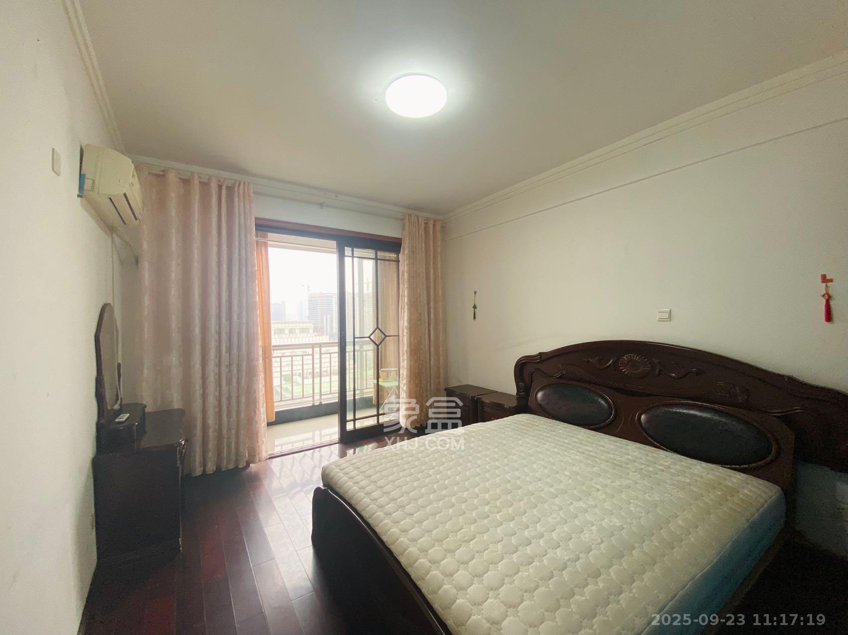 上河国际A座  1室1厅1卫    1400.0元/月室内图