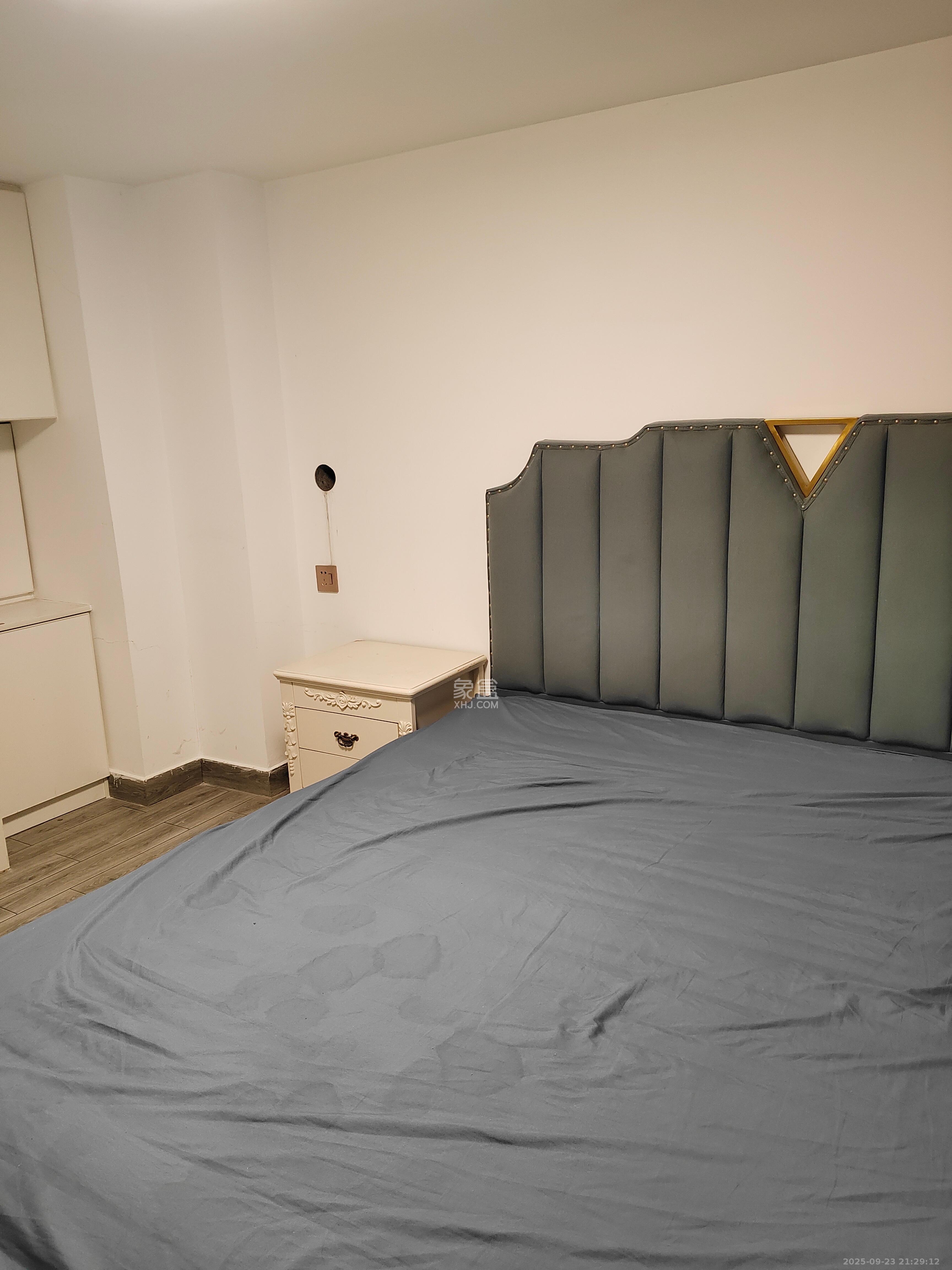 海伦春天 2室1厅1卫 1800.0元/月 海伦春天 2室1厅1卫 1800.0元/月室内图