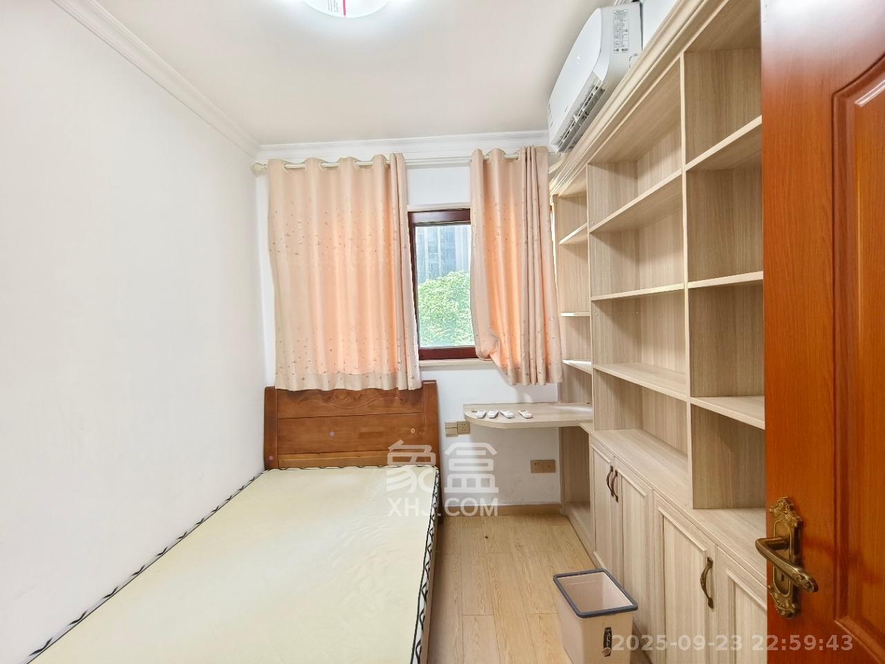 时代倾城三期 4室2厅2卫 2300.0元/月 时代倾城三期 4室2厅2卫 2300.0元/月室内图