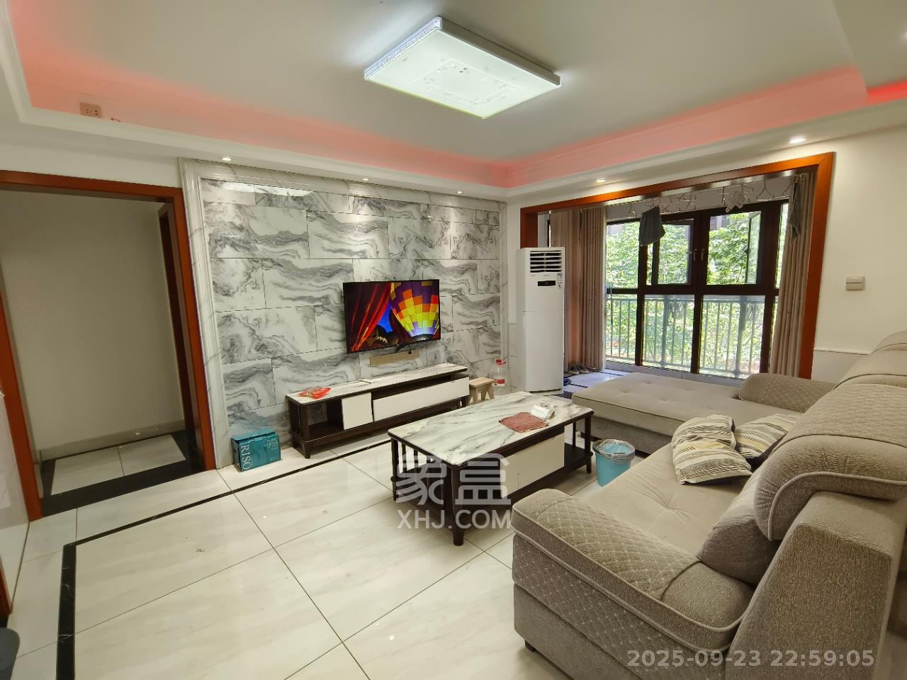 时代倾城三期  4室2厅2卫    2300.0元/月 时代倾城三期  4室2厅2卫    2300.0元/月