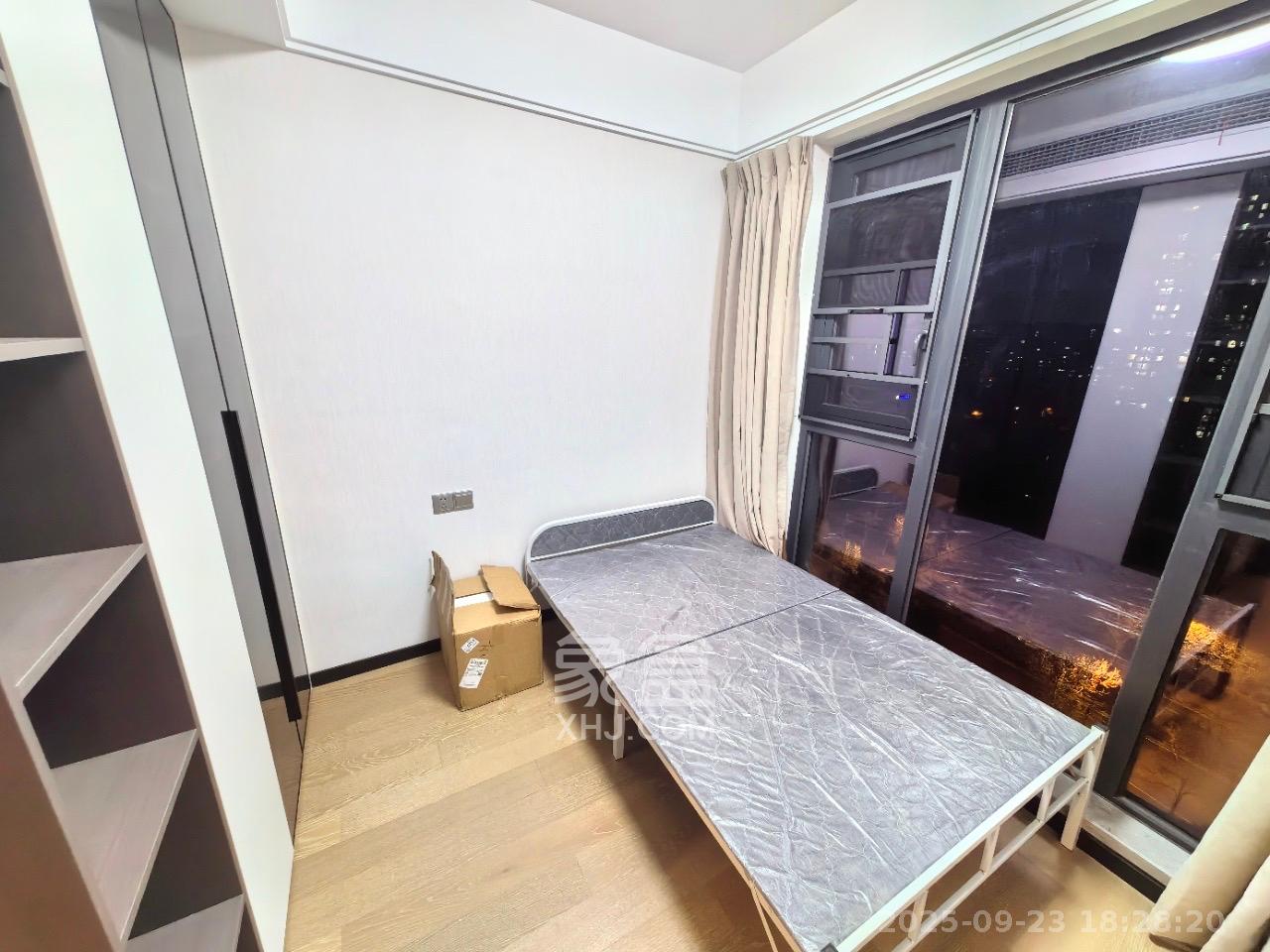 中海阅溪府 5室2厅3卫 5500.0元/月 中海阅溪府 5室2厅3卫 5500.0元/月室内图