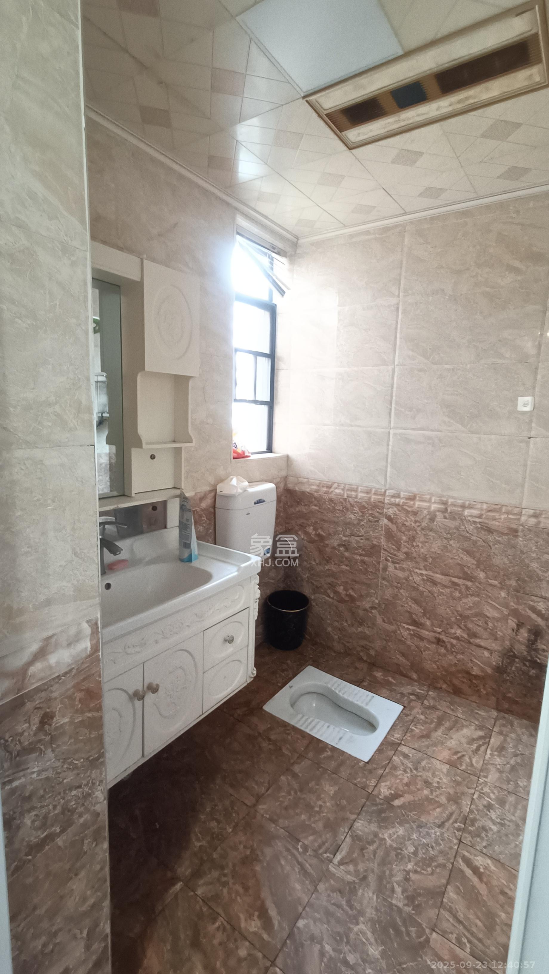 中国铁建国际城一期 2室2厅1卫 1500.0元/月 中国铁建国际城一期 2室2厅1卫 1500.0元/月室内图