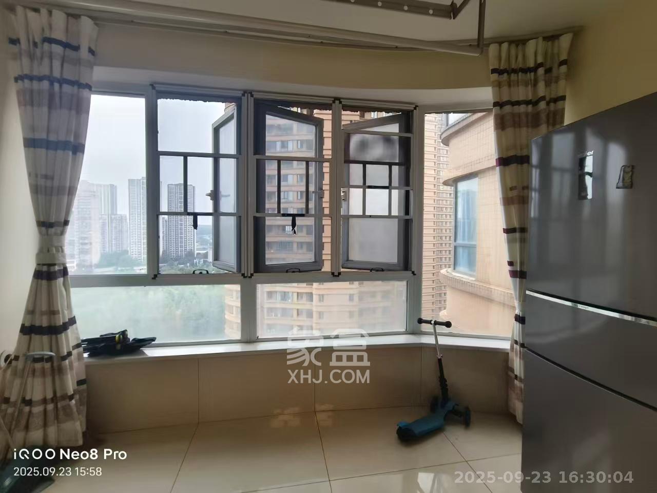 五矿万境水岸一期（万境水岸嘉苑）  3室2厅1卫    2400.0元/月室内图