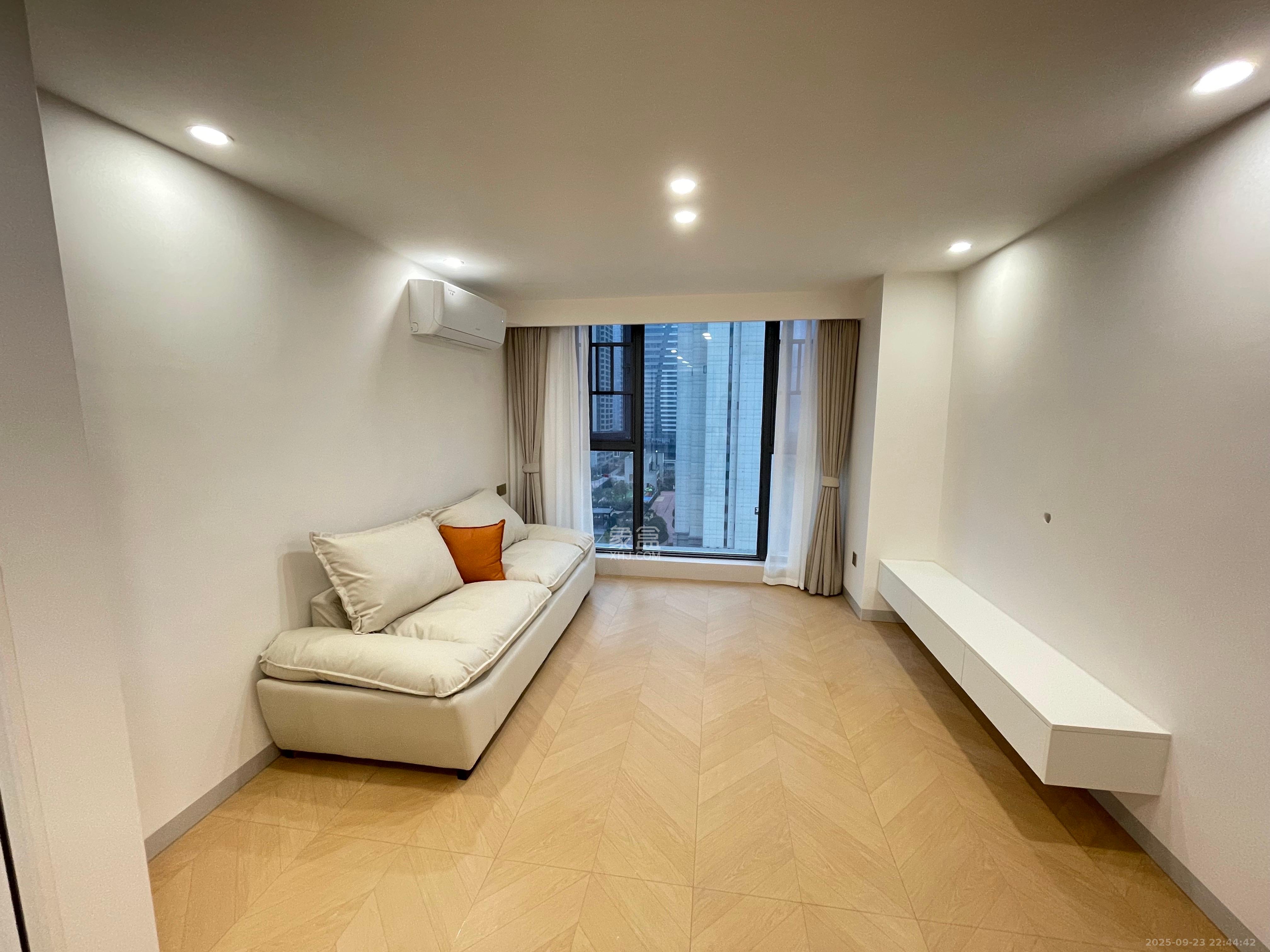 中国铁建湘语梅溪 2室1厅1卫 2300.0元/月 中国铁建湘语梅溪 2室1厅1卫 2300.0元/月室内图