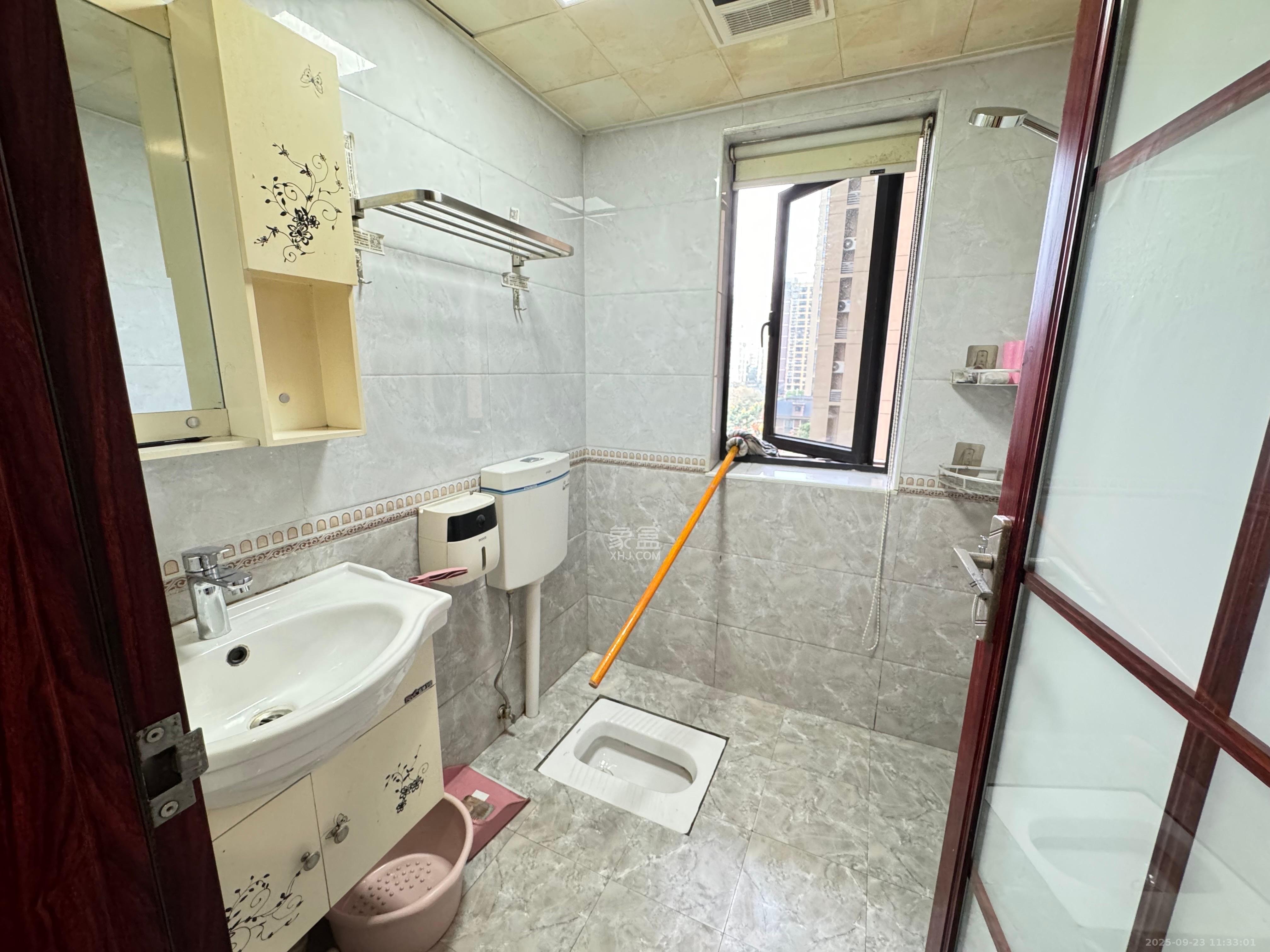 协信星澜汇 3室2厅2卫 2800.0元/月 协信星澜汇 3室2厅2卫 2800.0元/月室内图