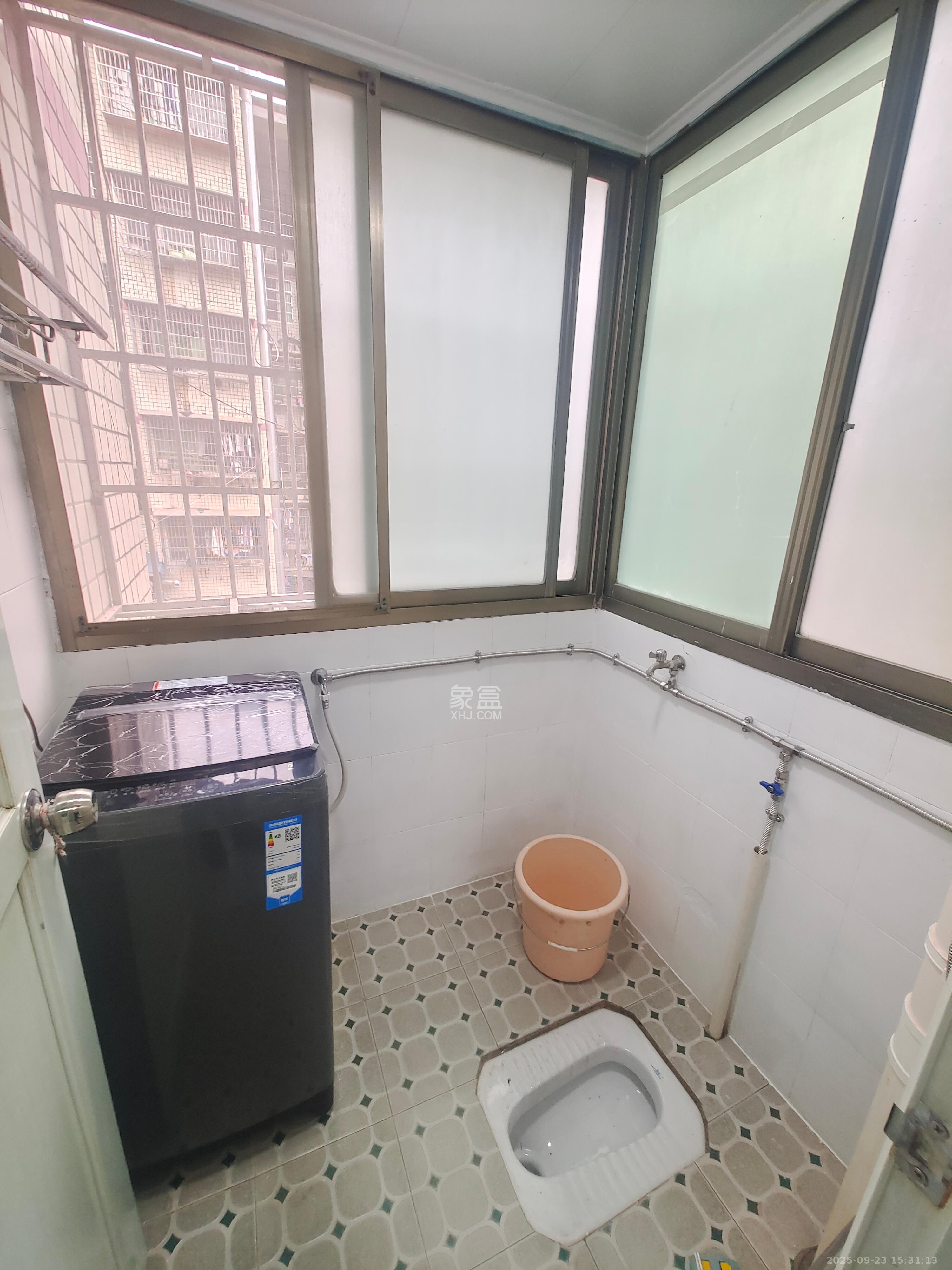 裕民小区 2室1厅1卫 1800.00元/月 裕民小区 2室1厅1卫 1800.00元/月室内图